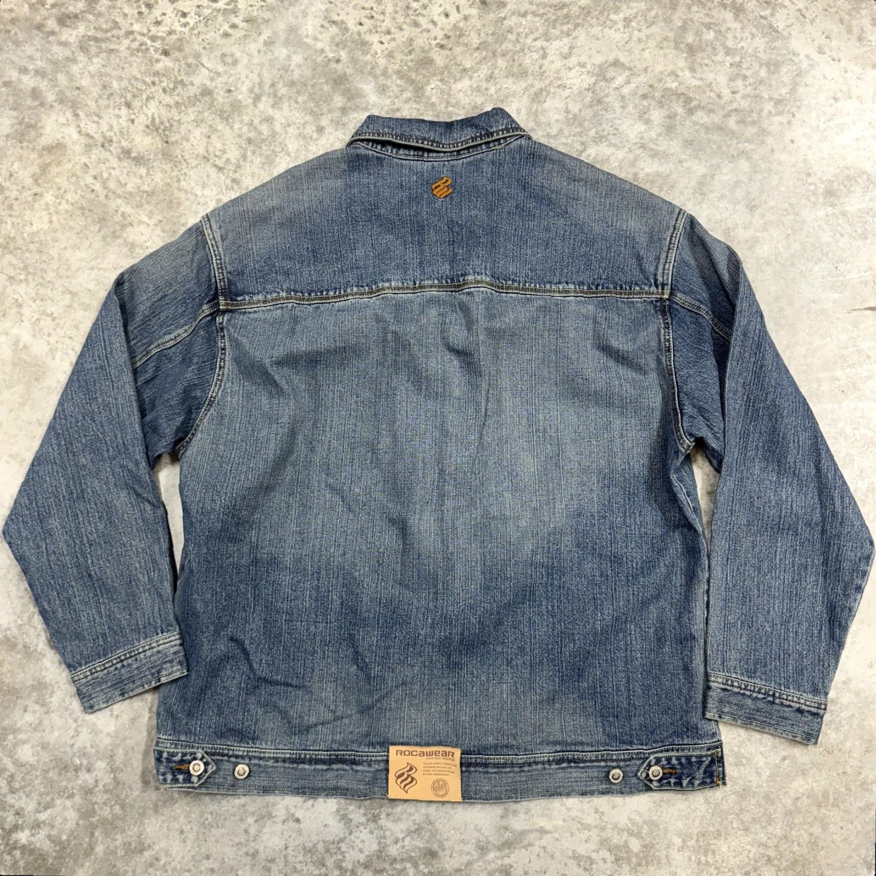 Rocawear Rocawear Jacket Mens XL Denim RW Logo Trucker Bomber Coat Blue Hip Hop Vintage? No Vintage. Size US 36 / EU 52 - 7 Thumbnail
