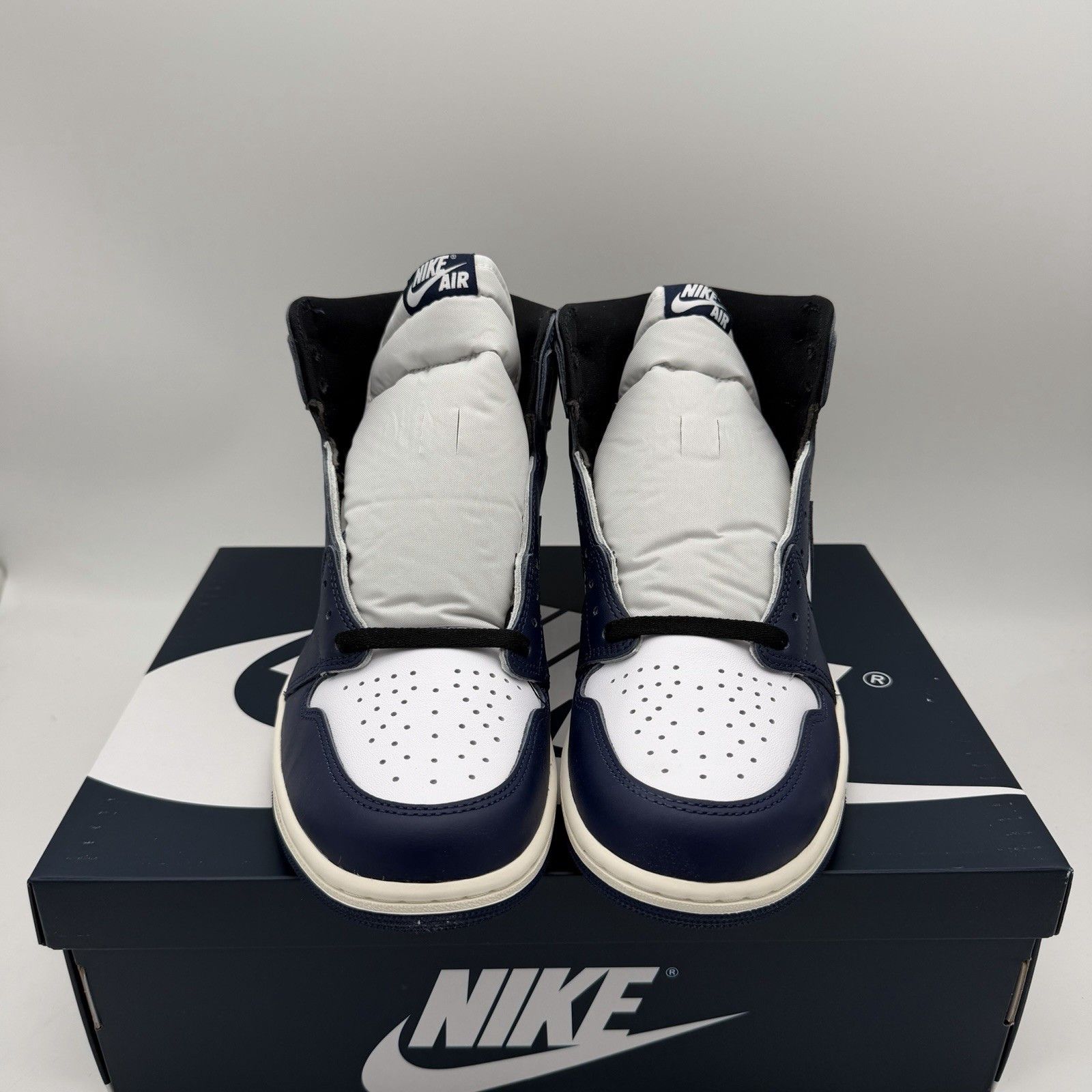 Nike Air Jordan 1 Retro High OG 'Midnight Navy' Size US 10 / EU 43 - 2 Thumbnail
