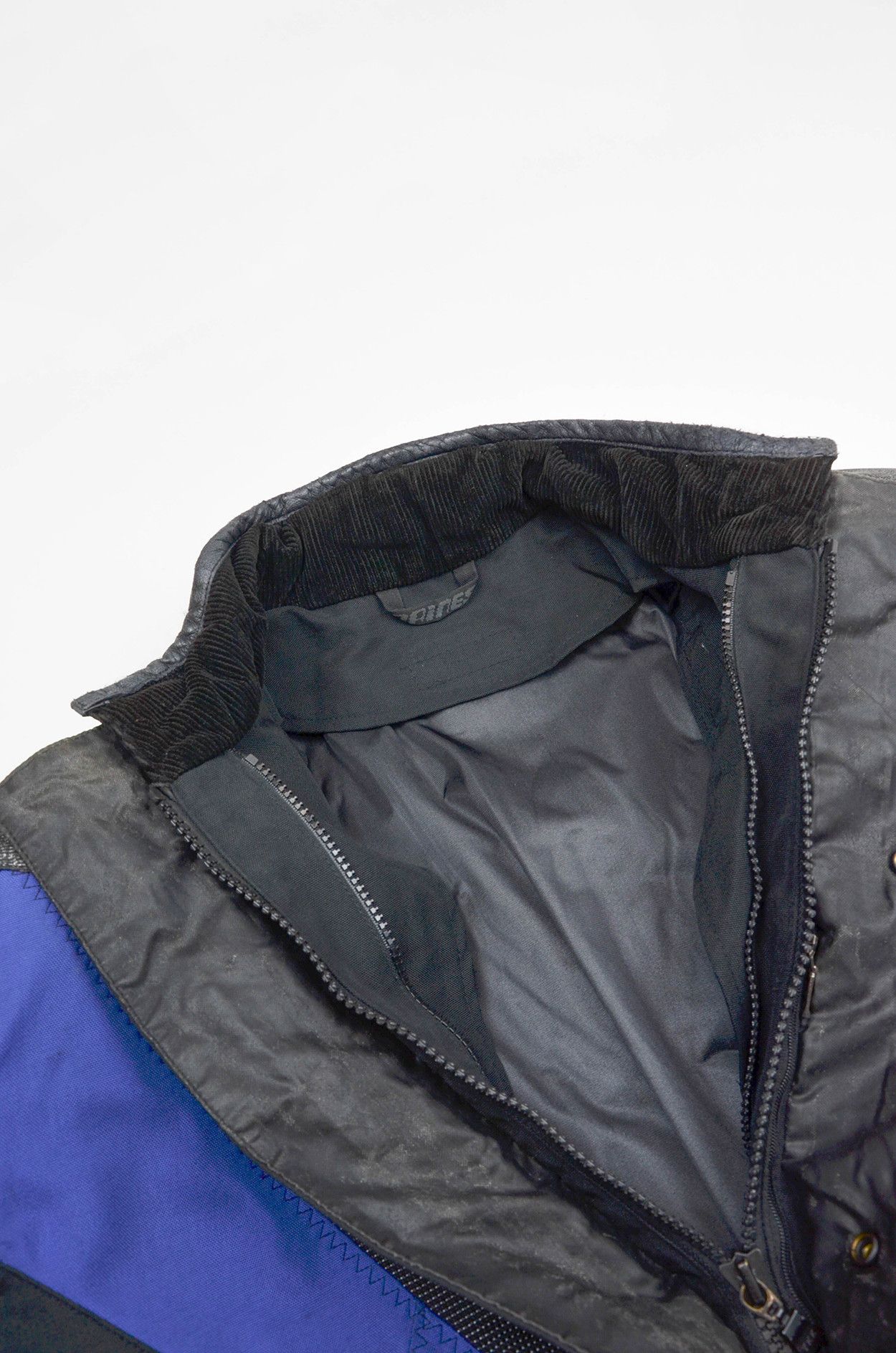 Dainese Dainese Italian Blue Black Geometric Armor Moto Jacket 52 Size US L / EU 52-54 / 3 - 8 Thumbnail