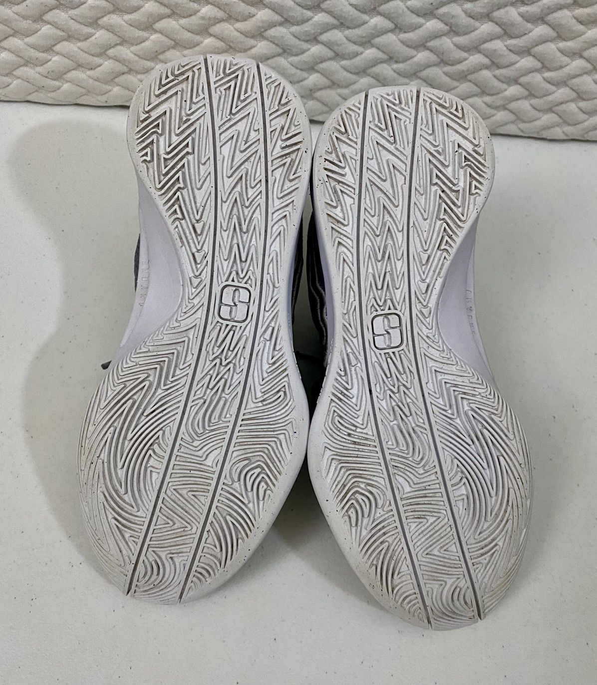 Nike Nike Sabrina 1 (TEAM) Wolf Grey/White 6.5 US FQ3391-010 Size US 6.5 / IT 36.5 - 8 Thumbnail
