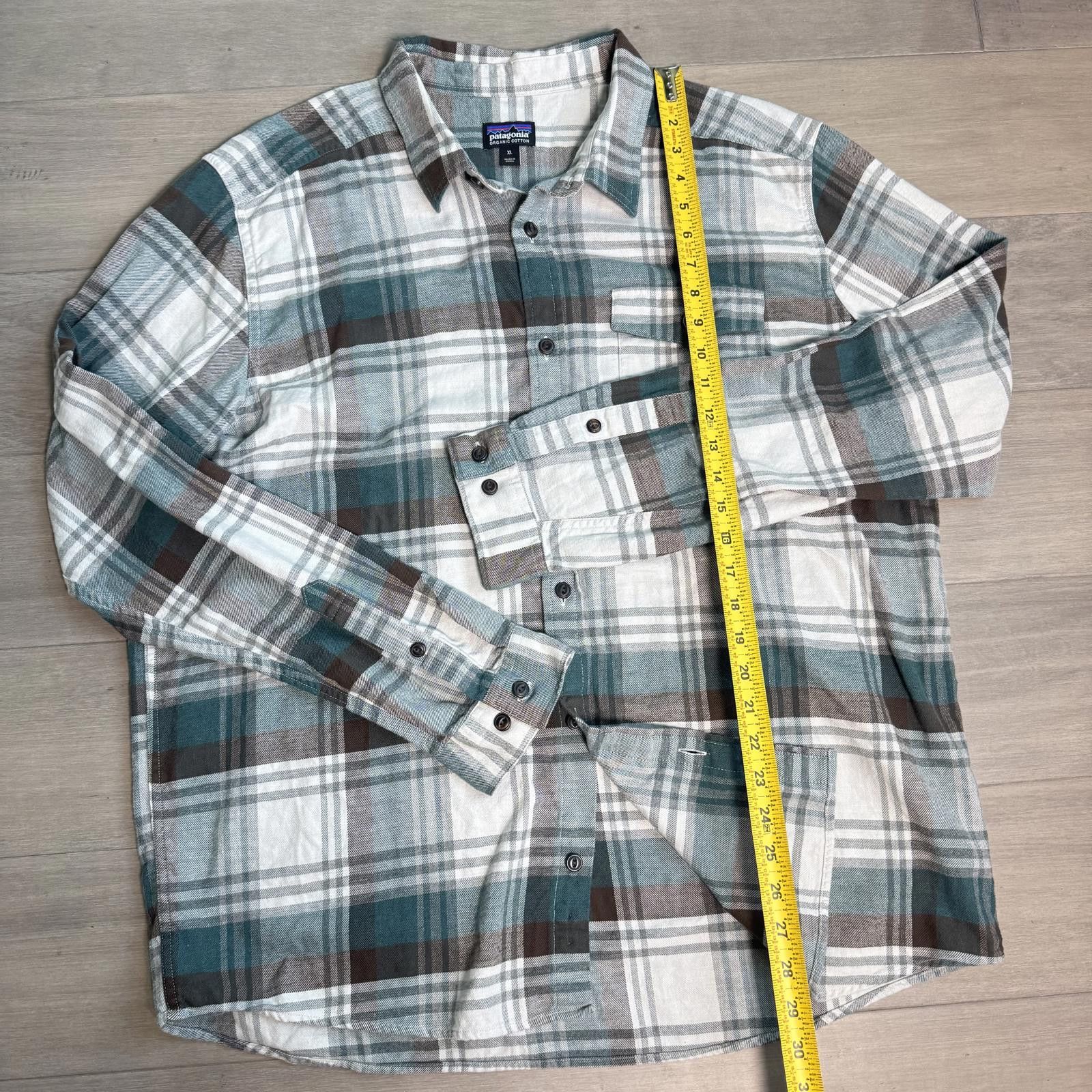 Patagonia Patagonia Men's Casual Plaid Button-Up Shirt Size XL Size US XL / EU 56 / 4 - 2 Thumbnail