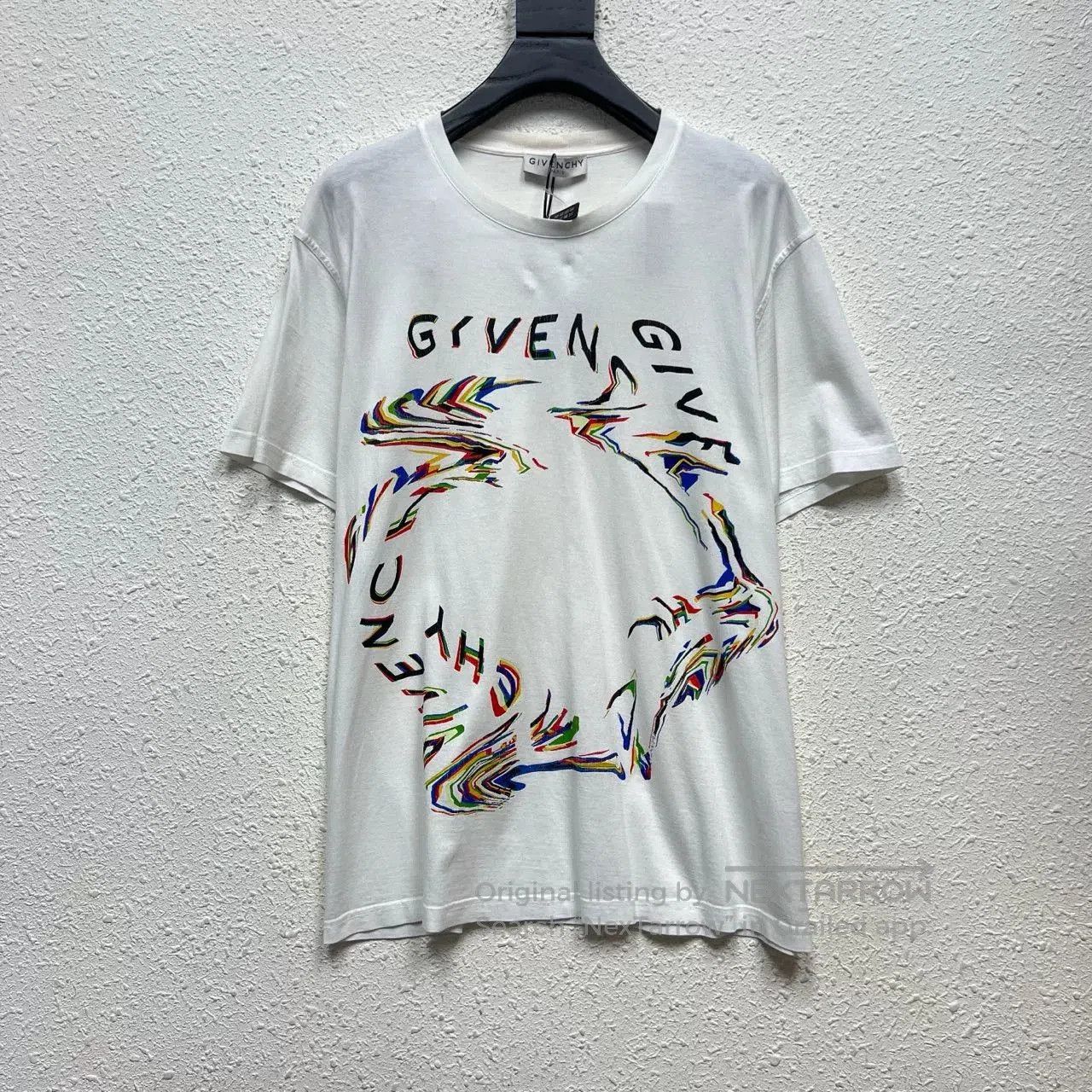 Givenchy Givenchy Graffiti Logo Short Sleeve T. Size US S / EU 44-46 / 1 - 1 Thumbnail