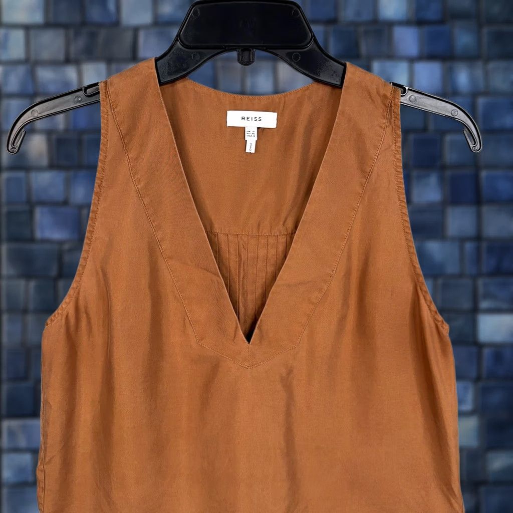 Reiss Reiss Tank Top Womens 4 Brown 100% Silk V Neck Pleated Basic Career Workwear Satin Sleeveless Shirt Womens Boys Girls Mens Size S / US 4 / IT 40 - 1 Thumbnail