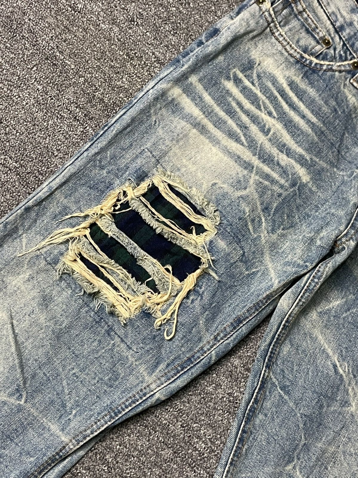 Vintage Japanese Brand Distressed Denim Ripped Jeans (67) Size US 32 / EU 48 - 3 Thumbnail