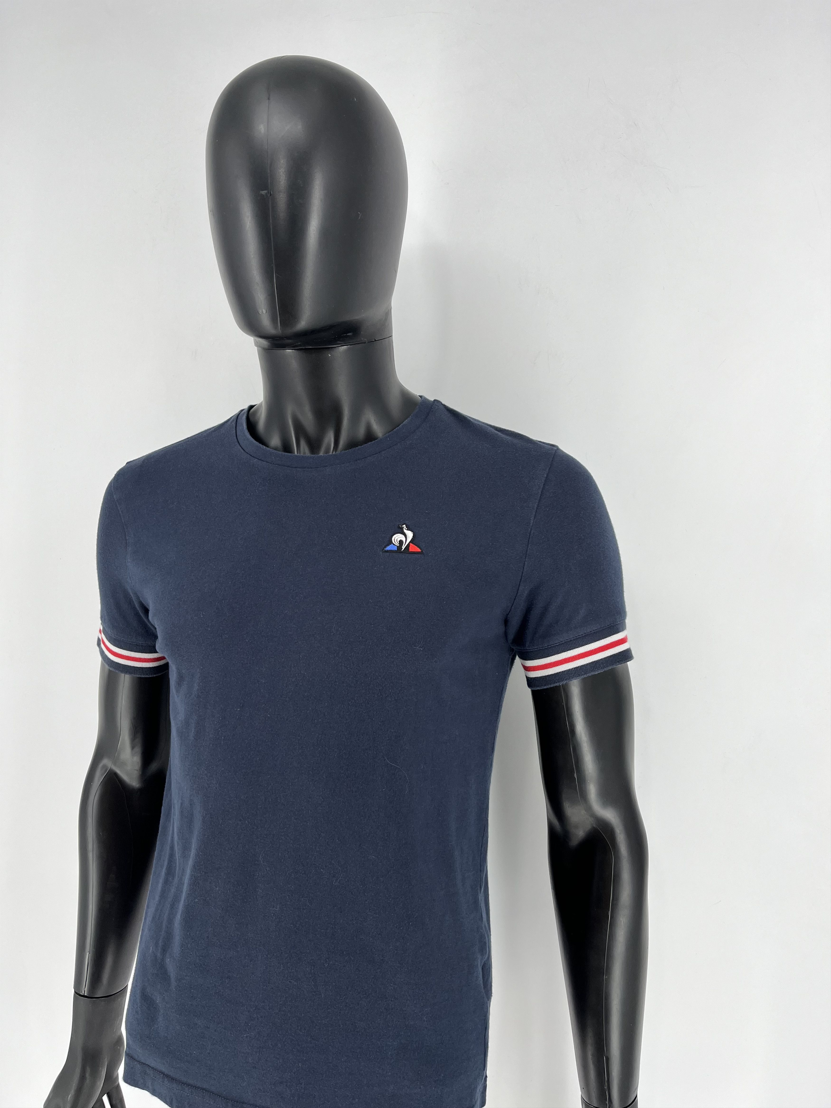 Le Coq Sportif × Vintage Vintage Y2K Le Coq Sportif Mini Logo T Shirt Size US S / EU 44-46 / 1 - 4 Thumbnail