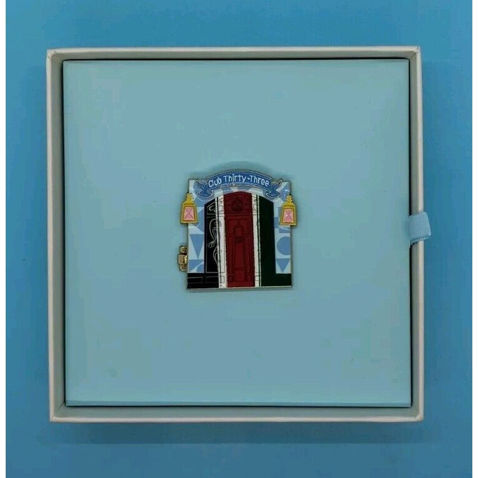 Disney Club 33 "It’s A Small World" Kenya 55th Anniversary LE Pin Size ONE SIZE - 3 Thumbnail