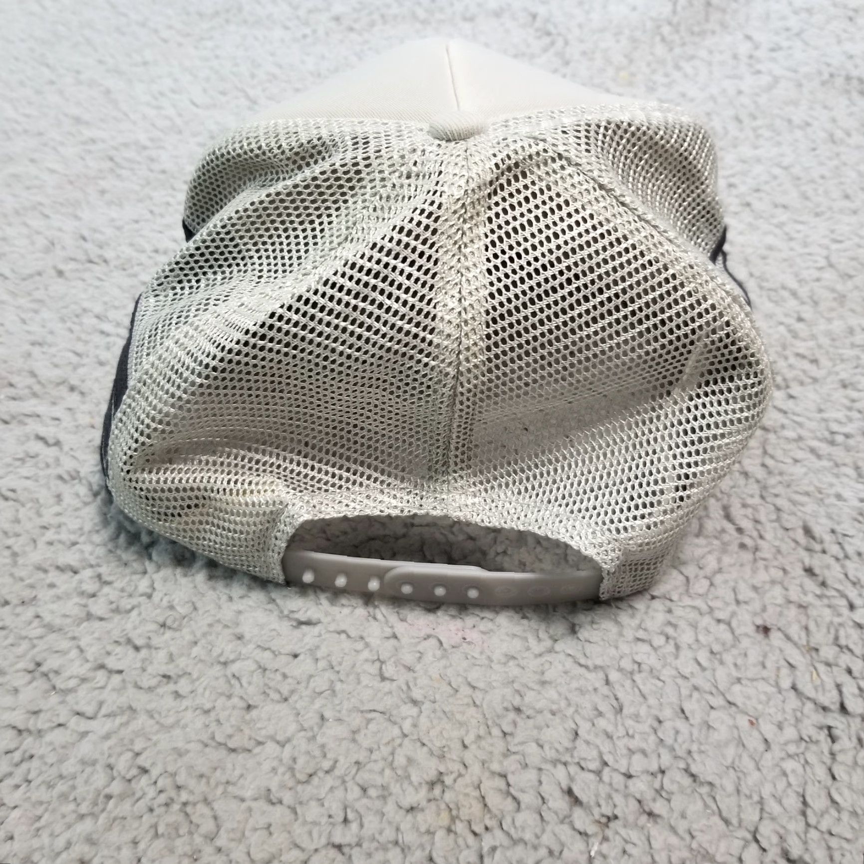 Vintage VINTAGE 1988 Portland Three Stripe Snapback Trucker Hat Cap - Gray - Advertising - Unisex Adults - One Size Size ONE SIZE - 3 Thumbnail
