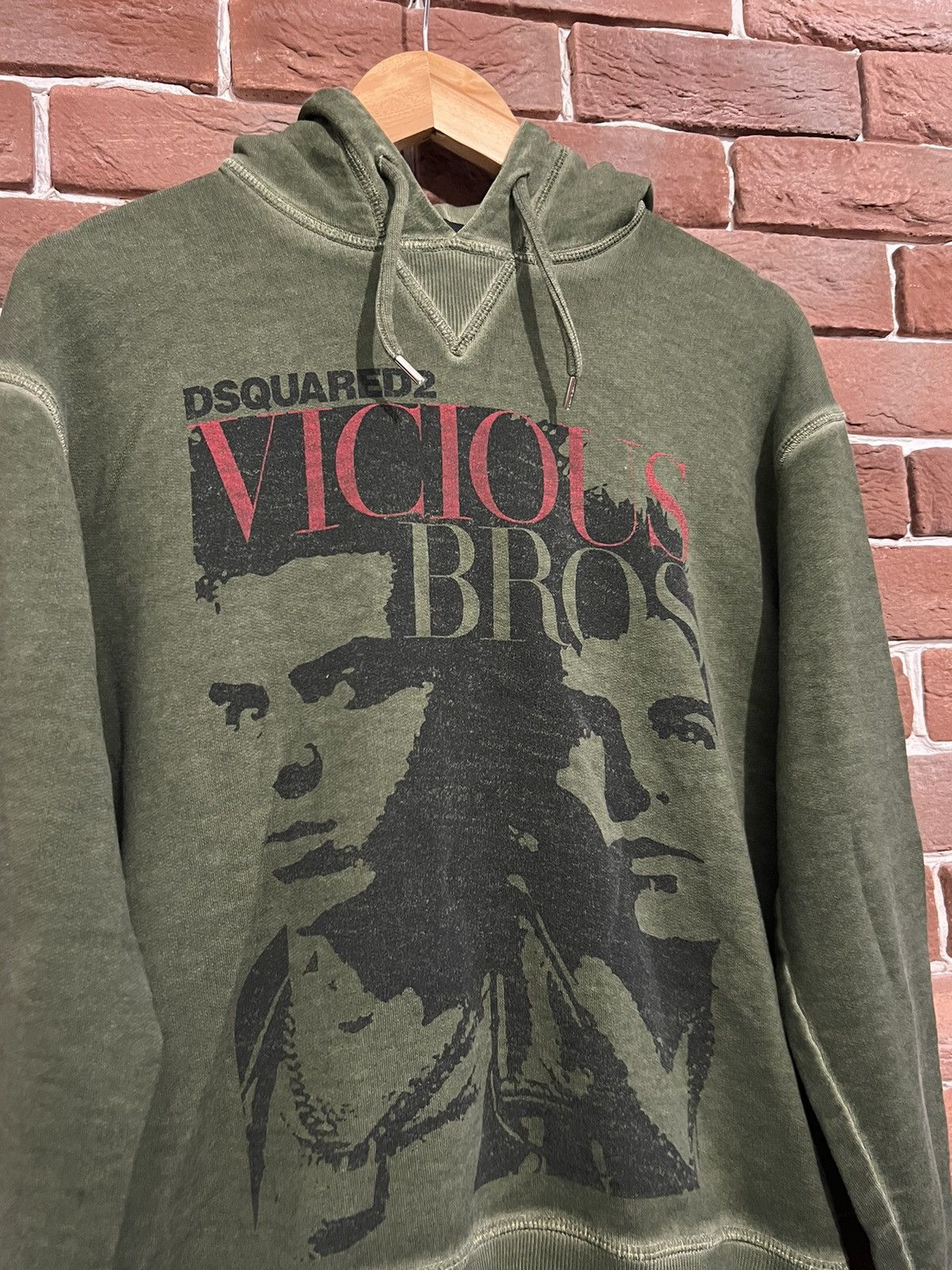 Dsquared2 Rare Dsquared2 Punk Sex Pistols Sid Vicious Band Hoodie M Size US M / EU 48-50 / 2 - 3 Thumbnail