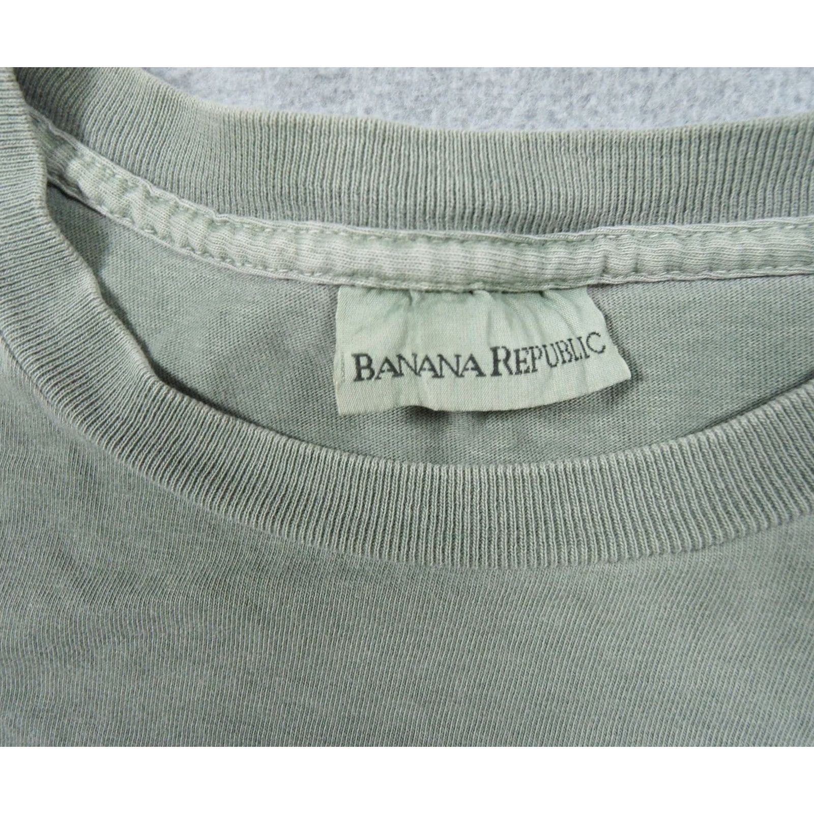 Banana Republic VINTAGE Banana Republic Mens XL Green Short Sleeve T-Shirt 90s Safari Shirt Mens XL Green 90s Banana Republic Shirt Size US XL / EU 56 / 4 - 6 Thumbnail