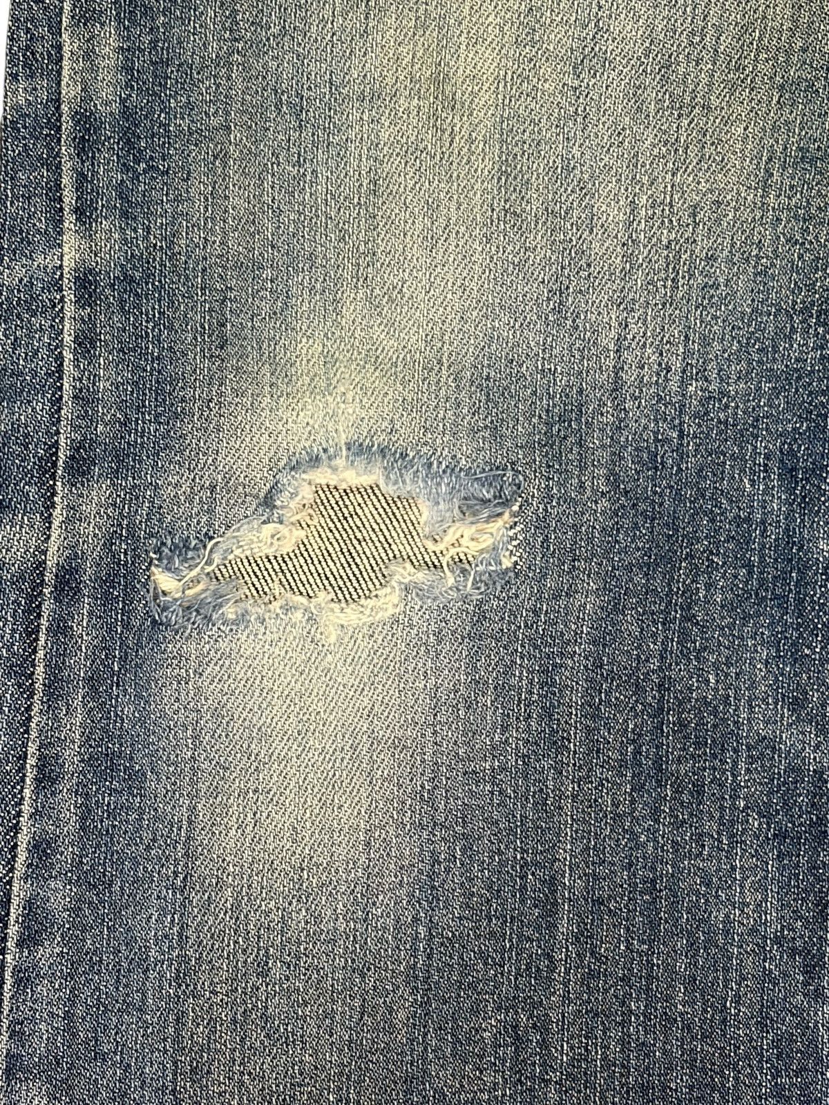 Disney Vintage Disney Embroidered Mud Wash Distressed Flare Jeans Size 28" / US 6 / IT 42 - 3 Thumbnail