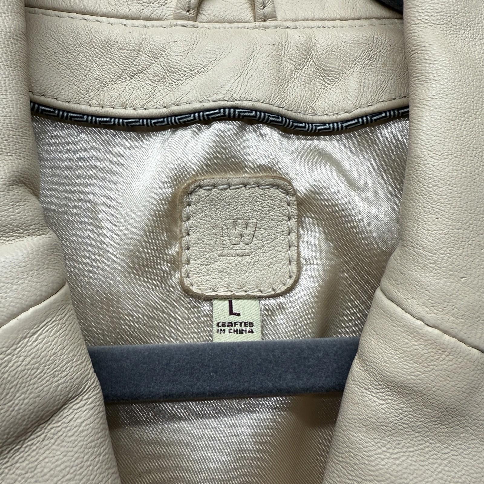 Wilsons Leather Vintage Wilsons Leather Ivory Cream Leather Jacket Women’s L Size L / US 10 / IT 46 - 4 Thumbnail