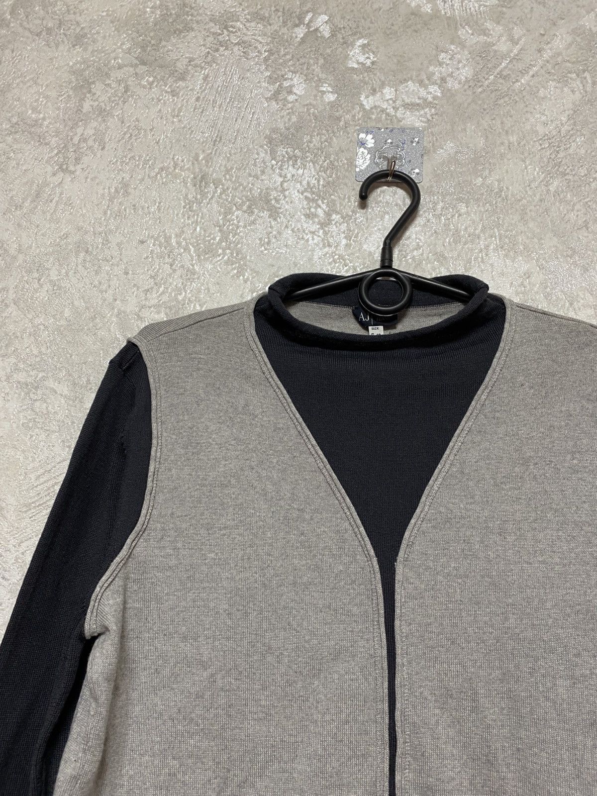 Armani Armani cashmere avantgrde vintage sweater Size US S / EU 44-46 / 1 - 5 Thumbnail