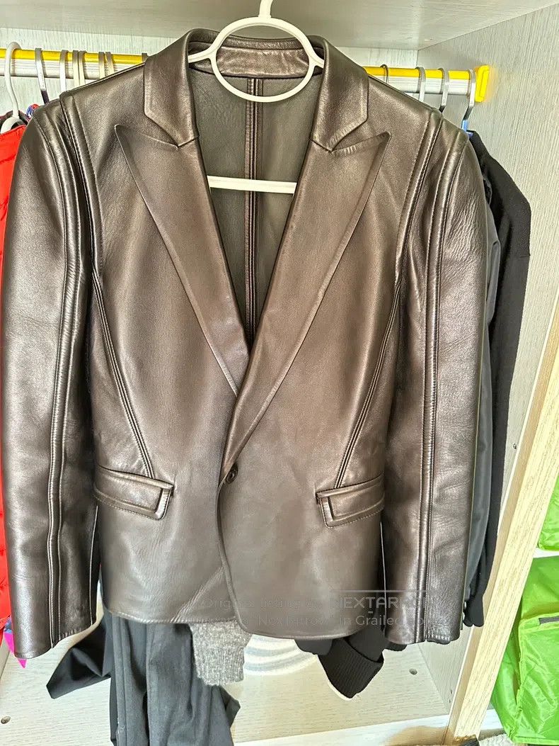 Valentino Valentino Thick leather coat Size US S / EU 44-46 / 1 - 1 Thumbnail
