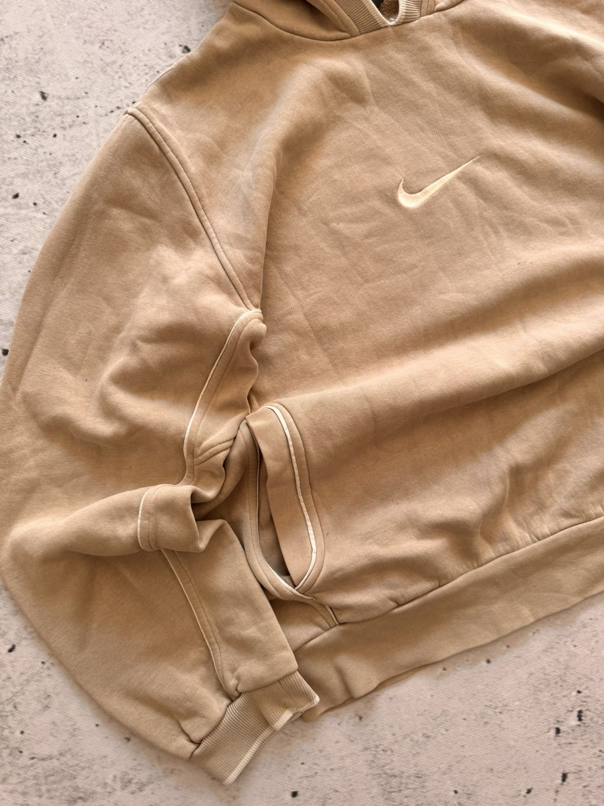 Nike × Vintage NIKE VINTAGE CENTER LOGO OVERSIZE BOXY HOODIE Size US L / EU 52-54 / 3 - 3 Thumbnail