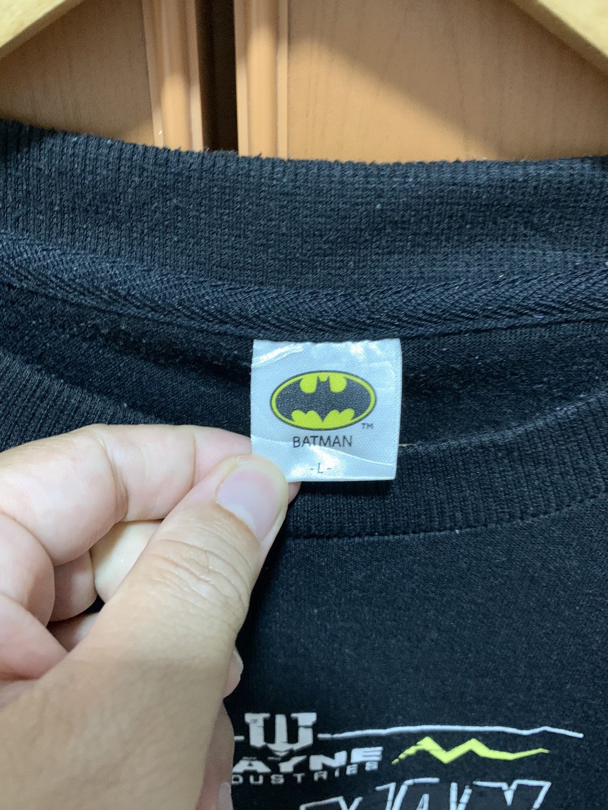 DC Comics Y2K Batman Wayne Industries Long Sleeve Tee Size US L / EU 52-54 / 3 - 8 Thumbnail