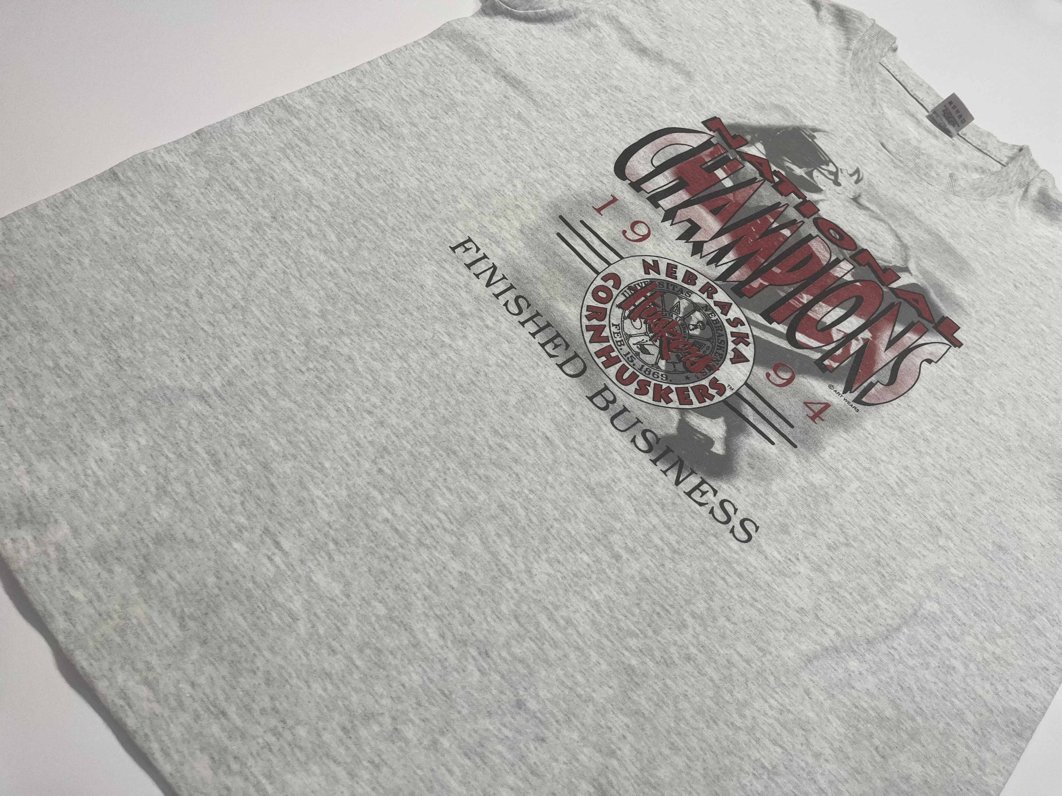 Fruit Of The Loom Vintage Fruit of the Loom NCAA Nebraska Cornhuskers T-Shirt Size US XL / EU 56 / 4 - 6 Thumbnail