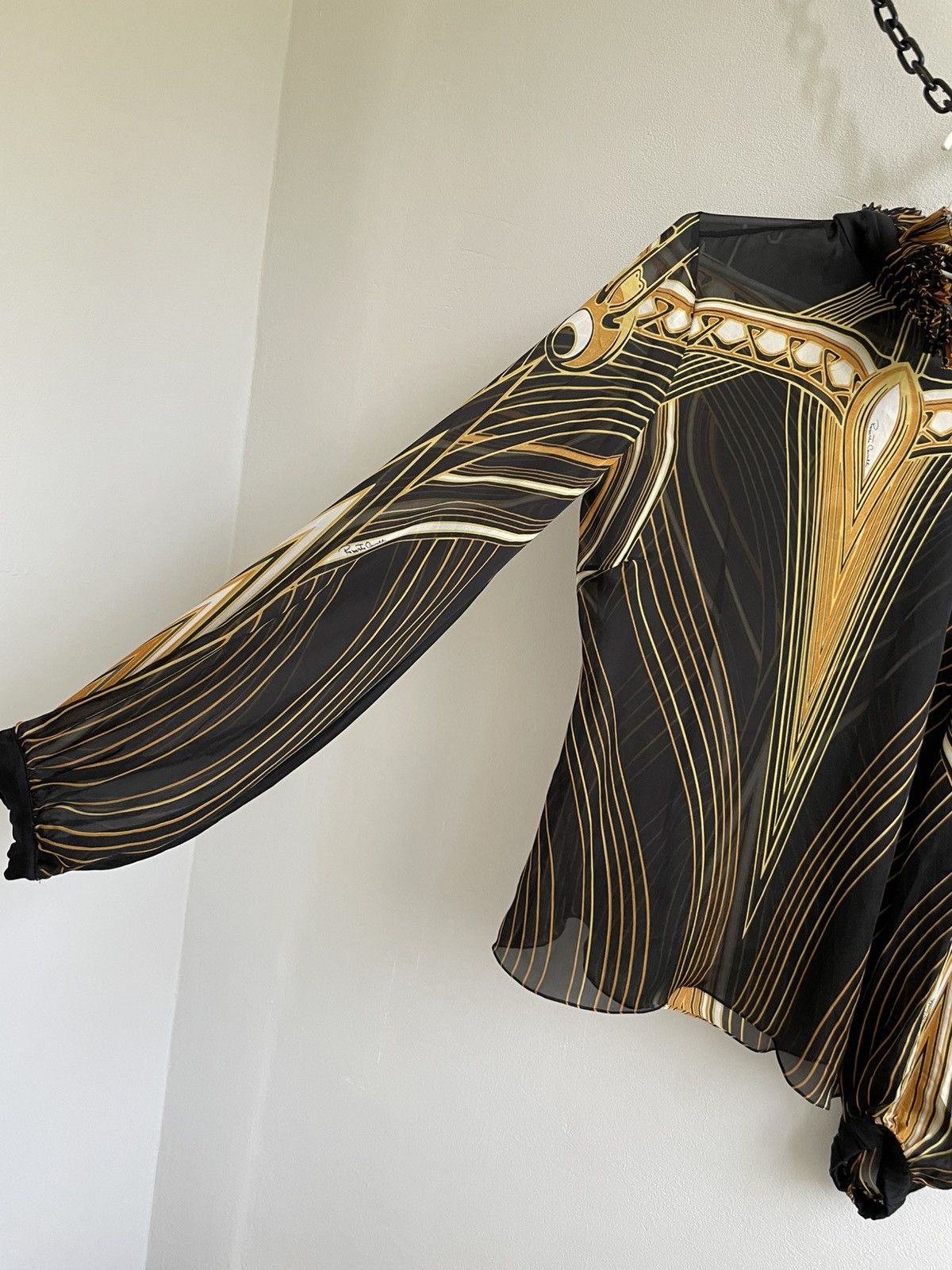 Roberto Cavalli Roberto Cavalli 2007 VOYAGE RUNWAY Collection Silk Blouse Size M / US 6-8 / IT 42-44 - 8 Thumbnail
