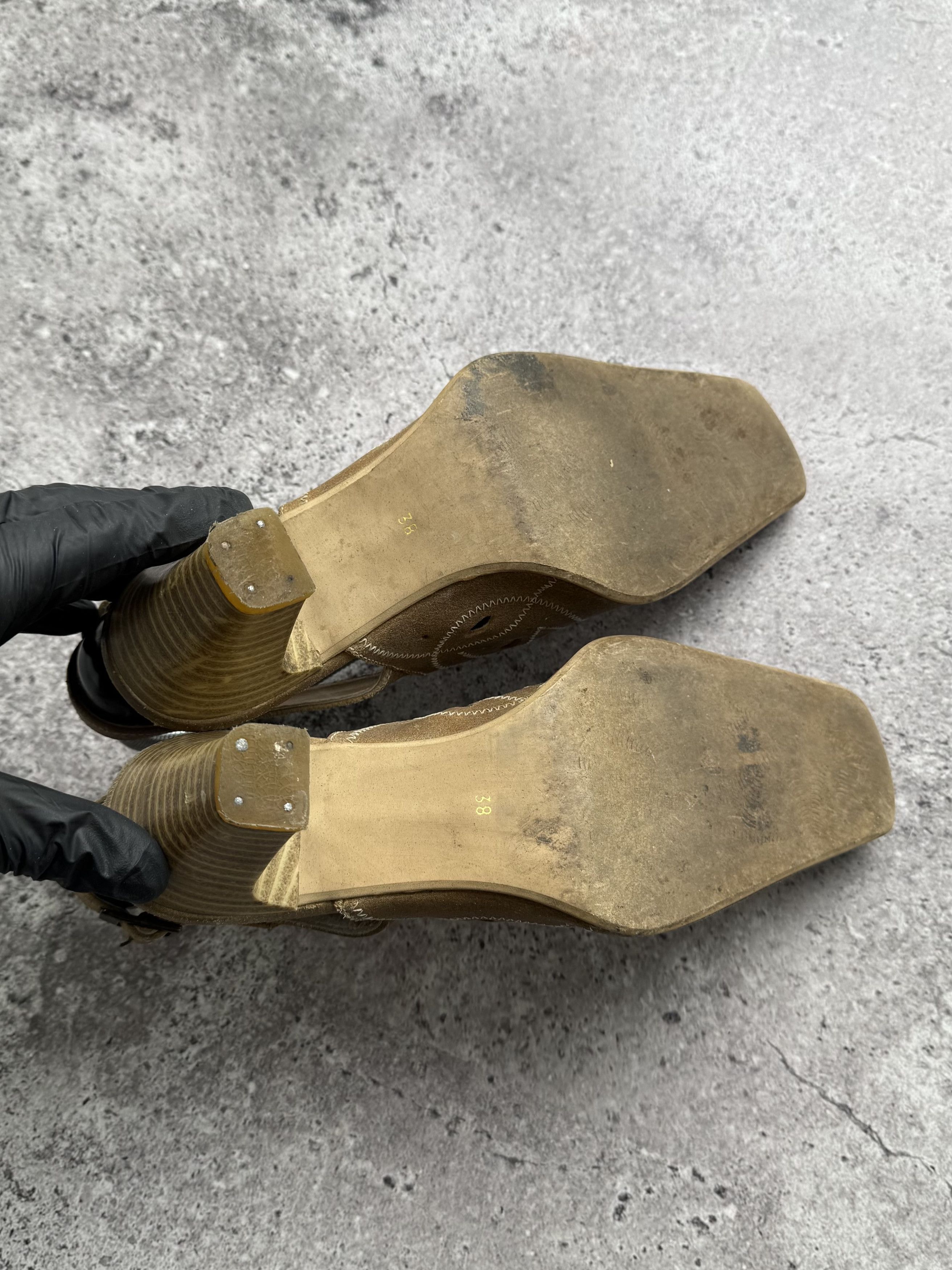 Vintage Vintage Faded Leather Mules C2(V499)(E8) Size US 8 / IT 38 - 9 Thumbnail