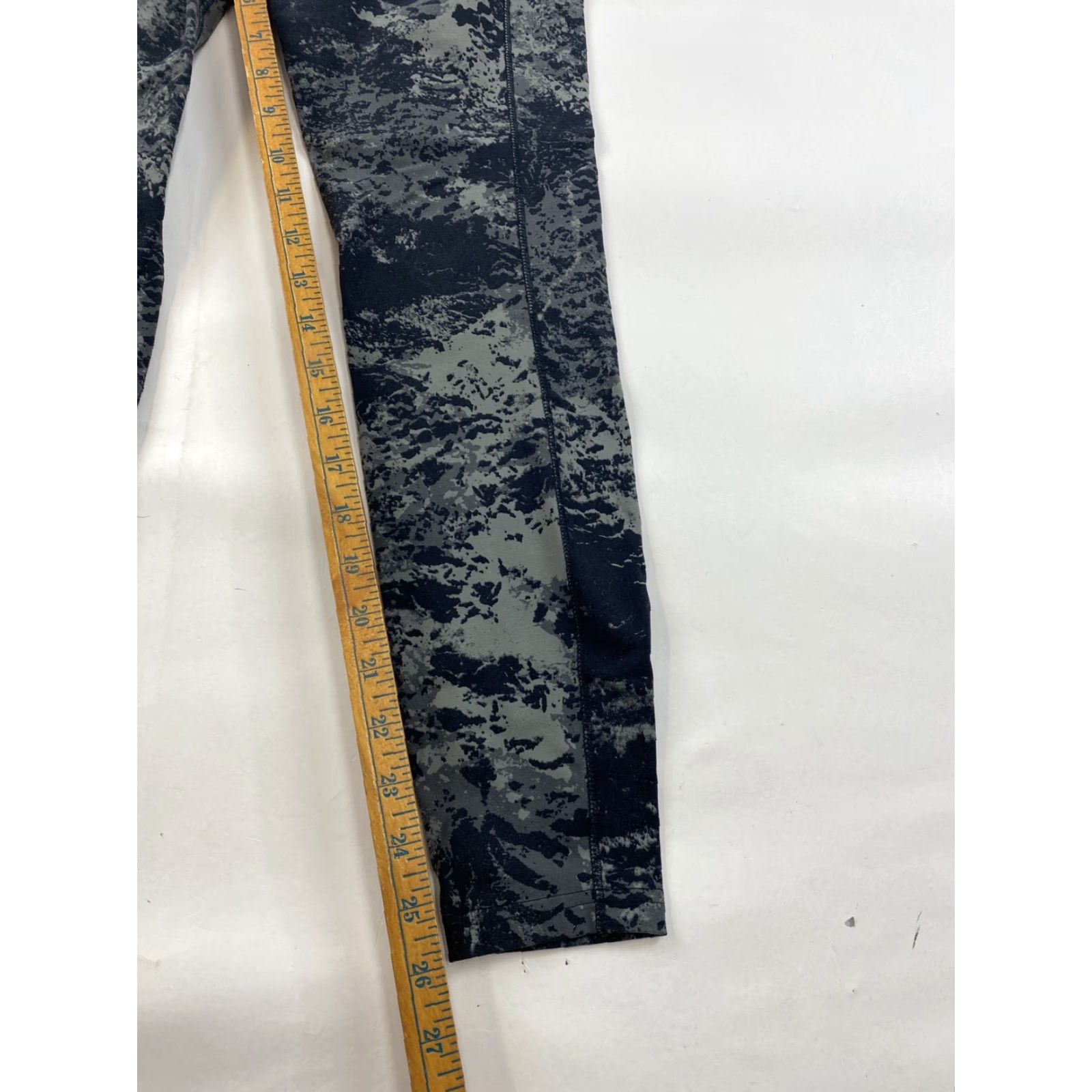 Nike Nike Leggings Women’s Medium Grey Black Yoga Running Compression Activewear M Women Size 32" / US 10 / IT 46 - 6 Thumbnail