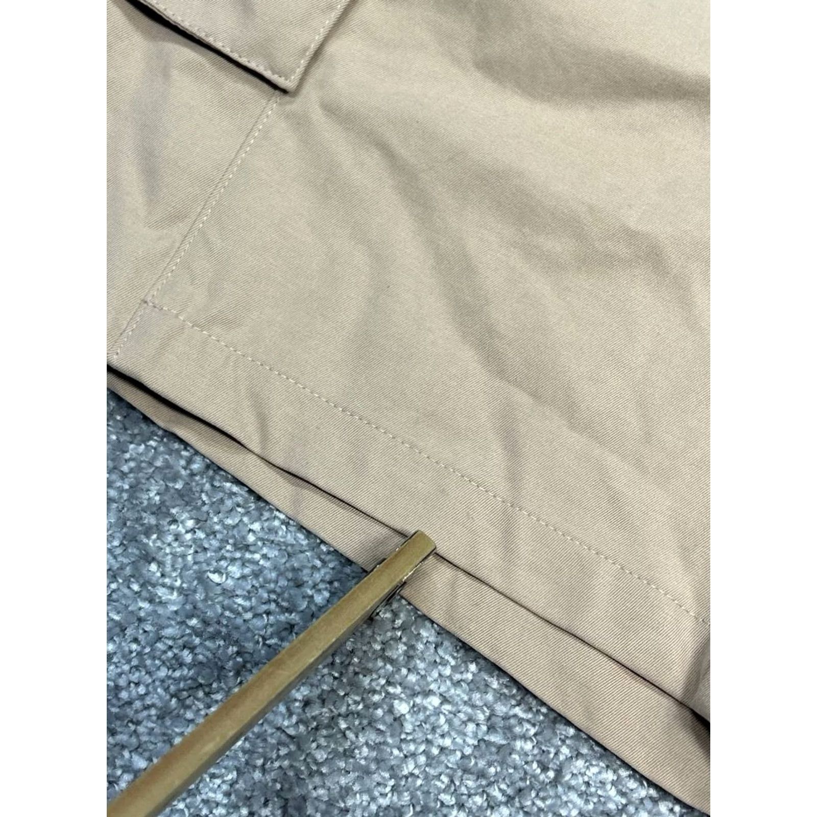 Jordan Brand Air Jordan Cargo Shorts Womens Small Beige Regular Fit Flight Jumpman Logo Shorts Size 28" / US 6 / IT 42 - 4 Thumbnail