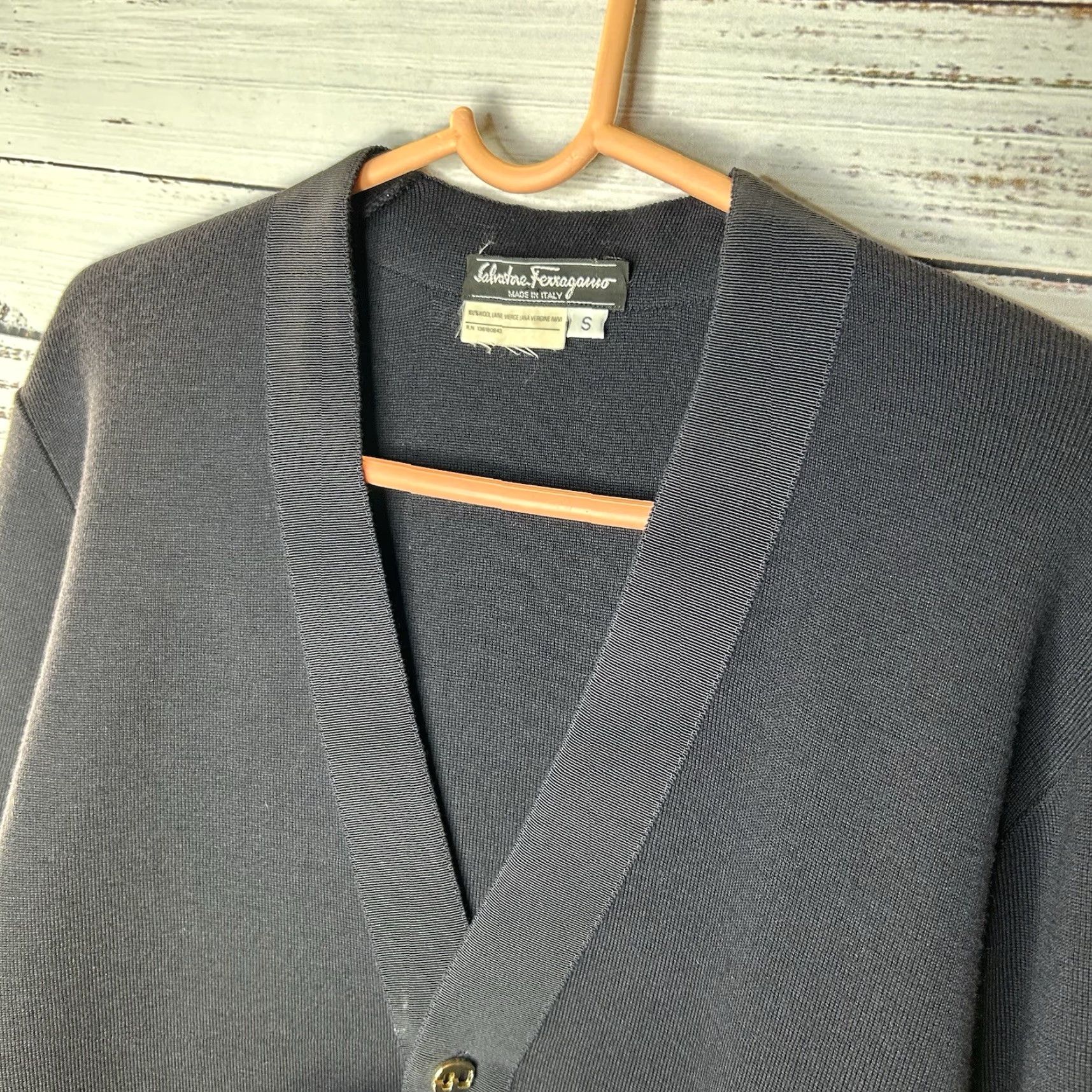 Salvatore Ferragamo VINTAGE Salvatore Ferragamo Navy Blue 100% Wool Cardigan Sweater Adult Small Navy Blue Wool Cardigan Women/Sweater Vintage Ferragamo Cardigan Size S / US 4 / IT 40 - 7 Thumbnail