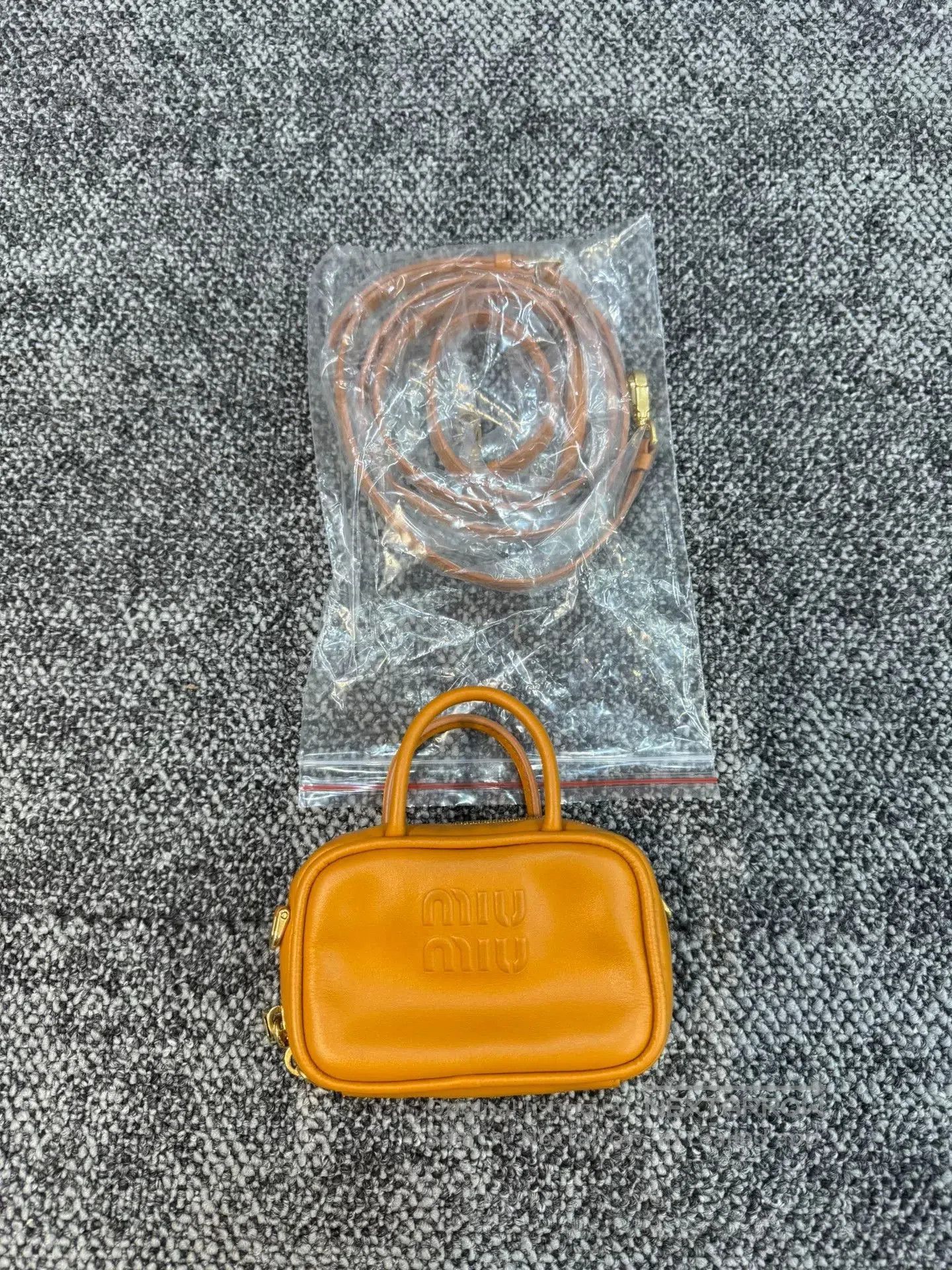 Miu Miu Miumiu Yellow Leather Mini Crossbody Bag. Size ONE SIZE - 1 Thumbnail