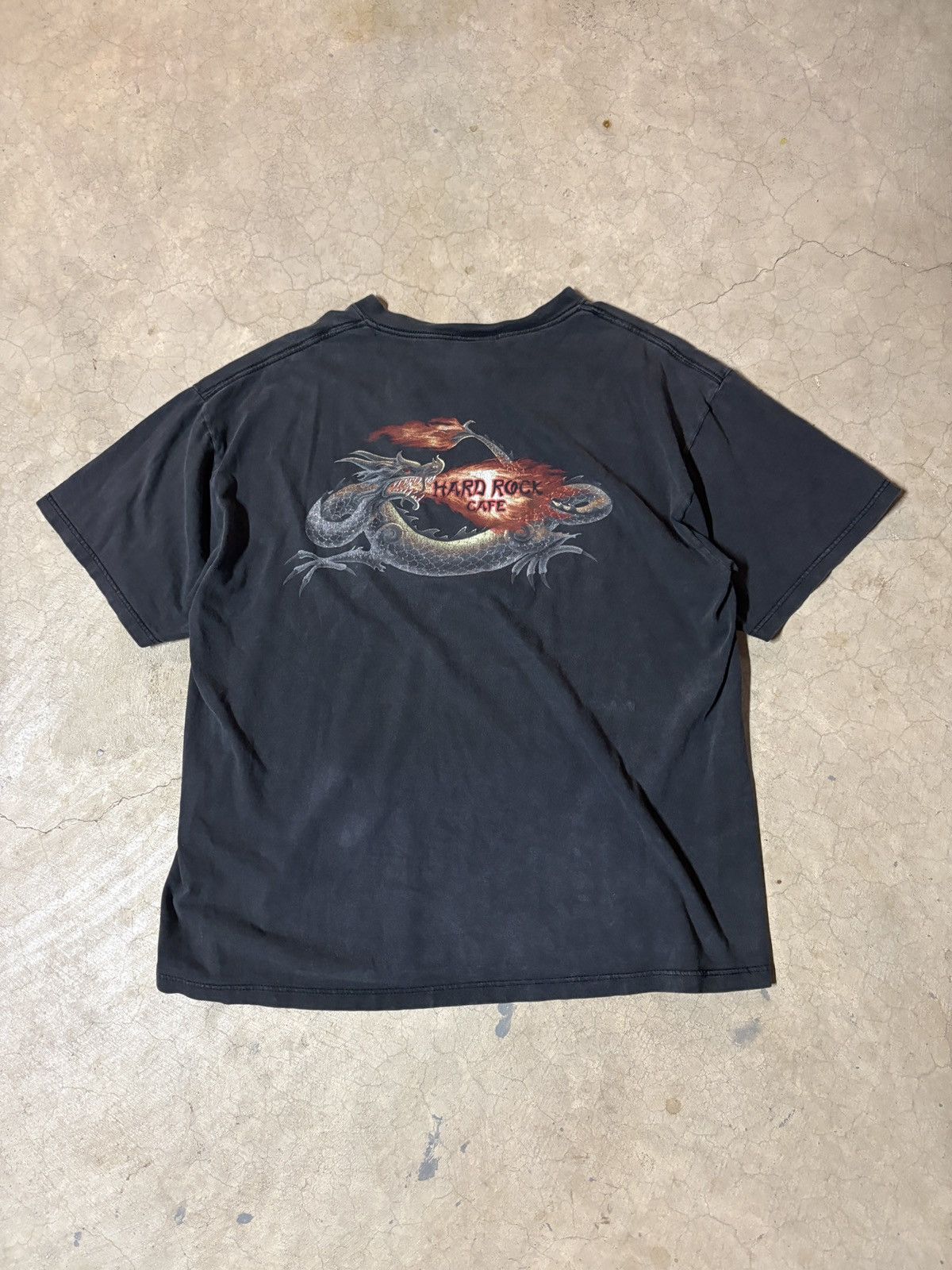 Hard Rock Cafe Vintage 00’s Hard Rock Cafe Dragon Tee T-shirt Faded Black Size US XL / EU 56 / 4 - 1 Thumbnail