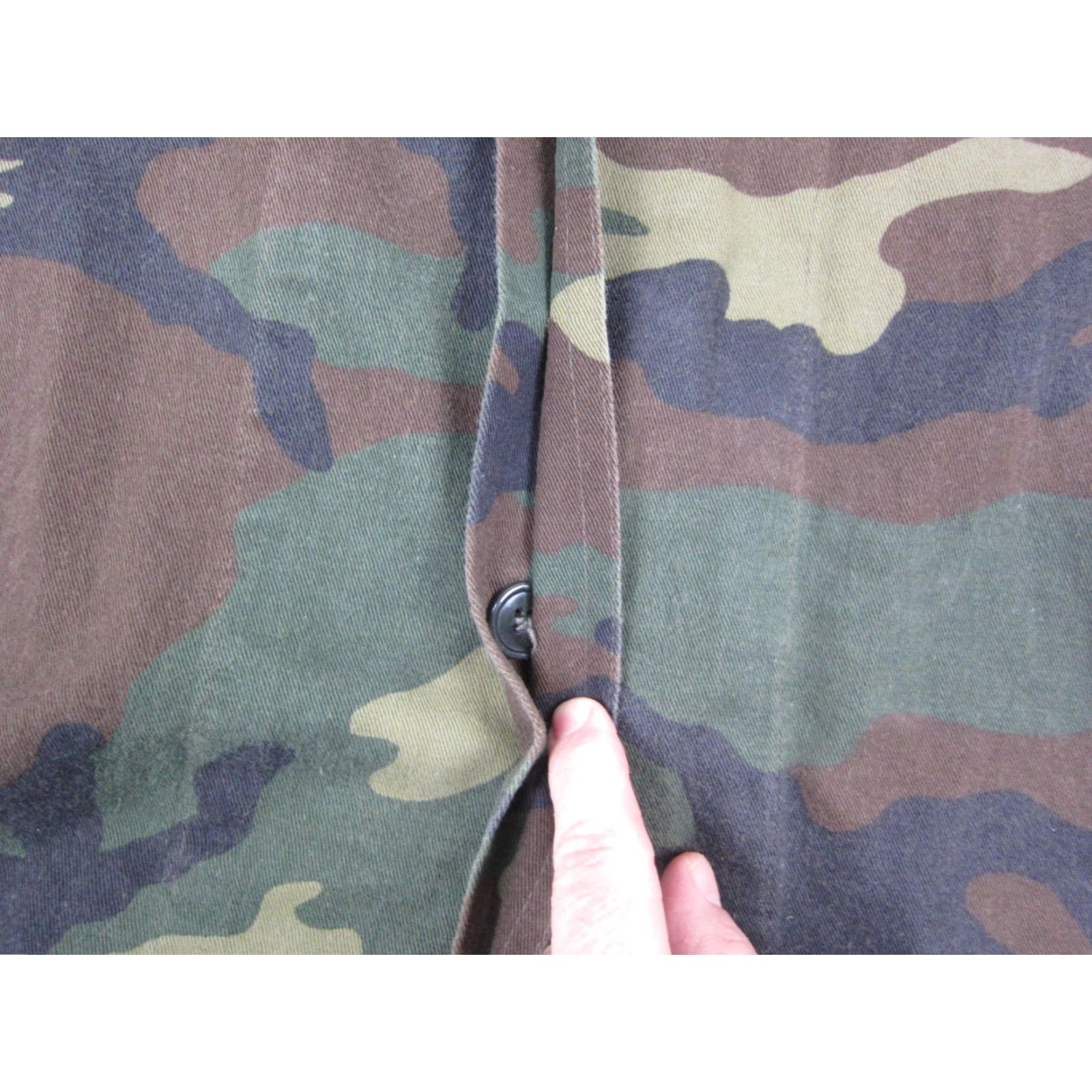 Vintage VINTAGE Italian Army Jacket Mens L Green Camo Military Field NATO 90s Military Jacket Mens L Green Camouflage Italy USA 80s 90s Size US L / EU 52-54 / 3 - 6 Thumbnail