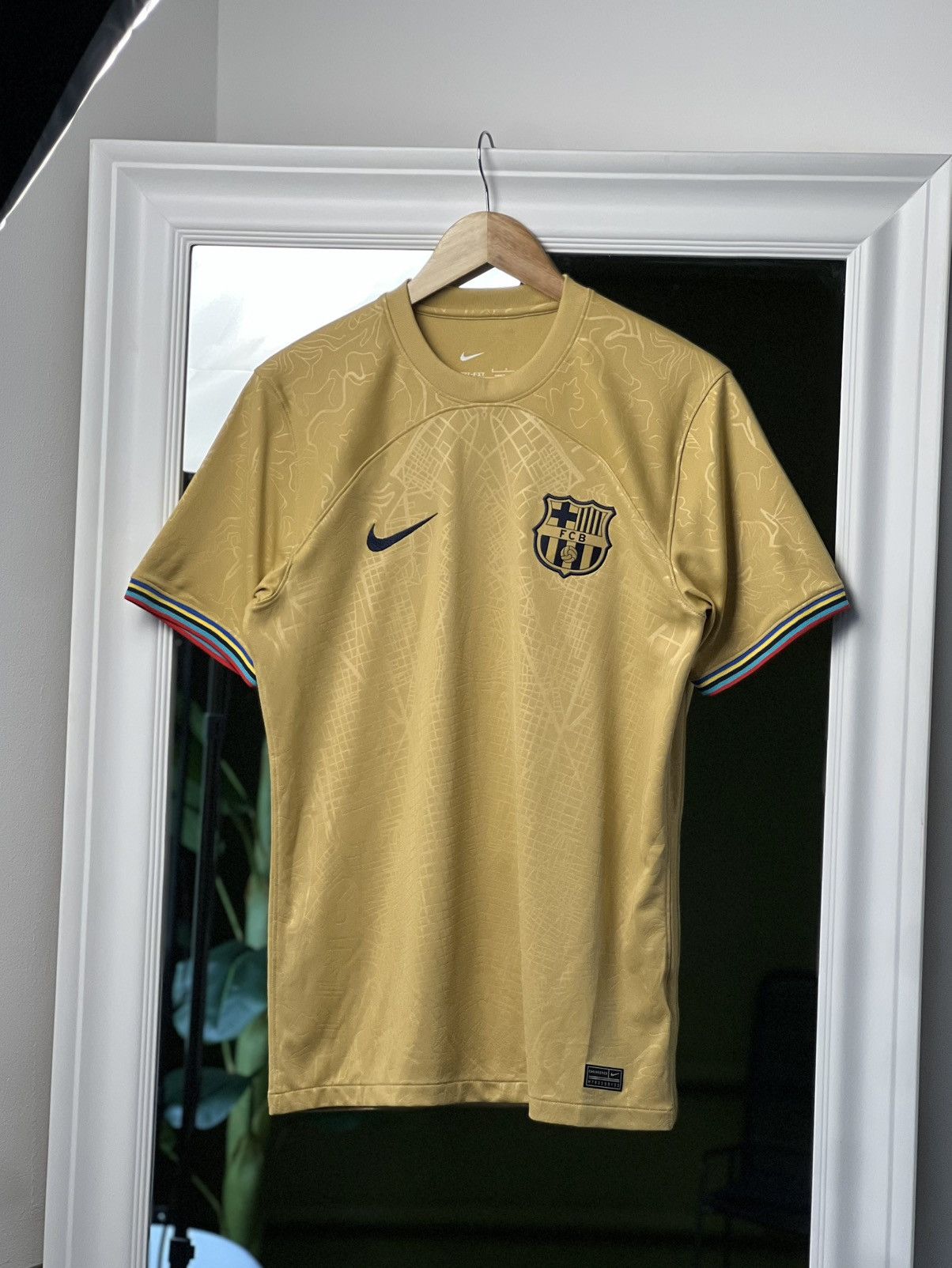 Nike Nike Barcelona Away Jersey 22/23 S Nöggu Jr #28 Size US S / EU 44-46 / 1 - 1 Thumbnail
