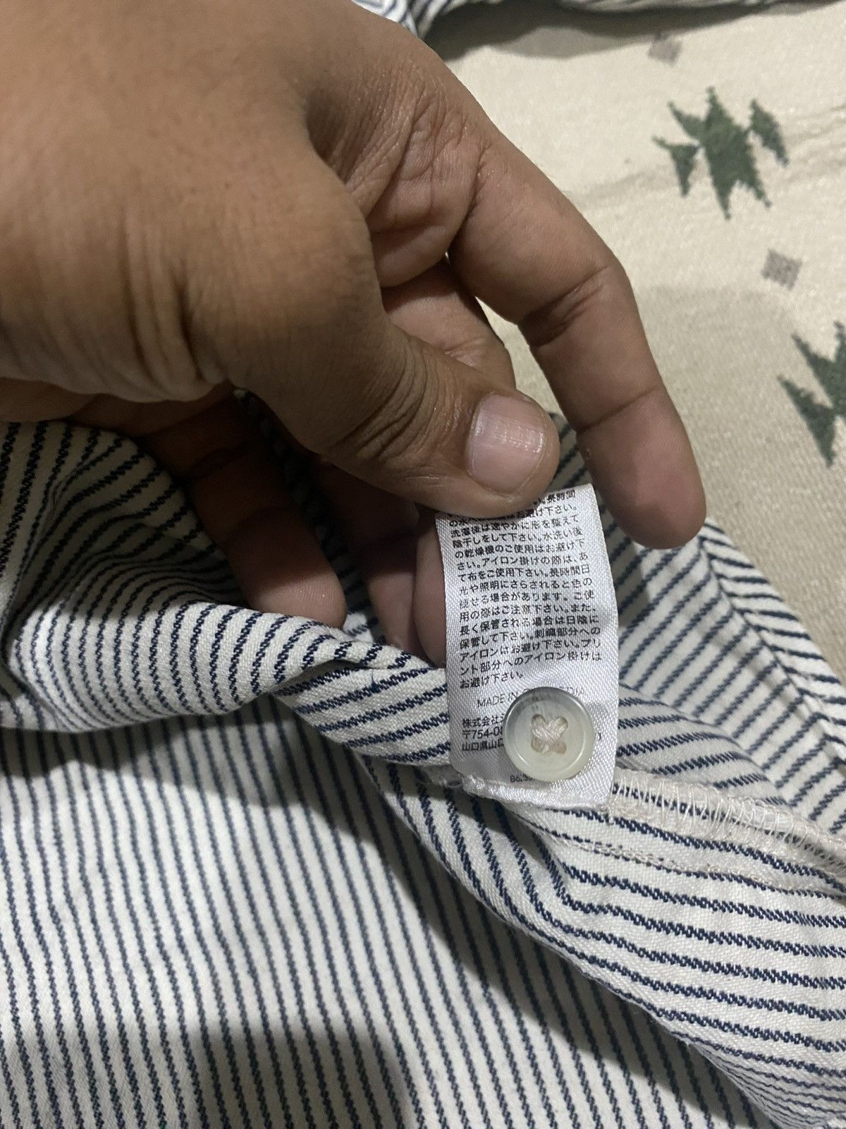 Tony Hawk 2000s GU X TONY HAWK WORKWEAR BUTTON UP SPELLOUT ON BACK Size US L / EU 52-54 / 3 - 12 Thumbnail