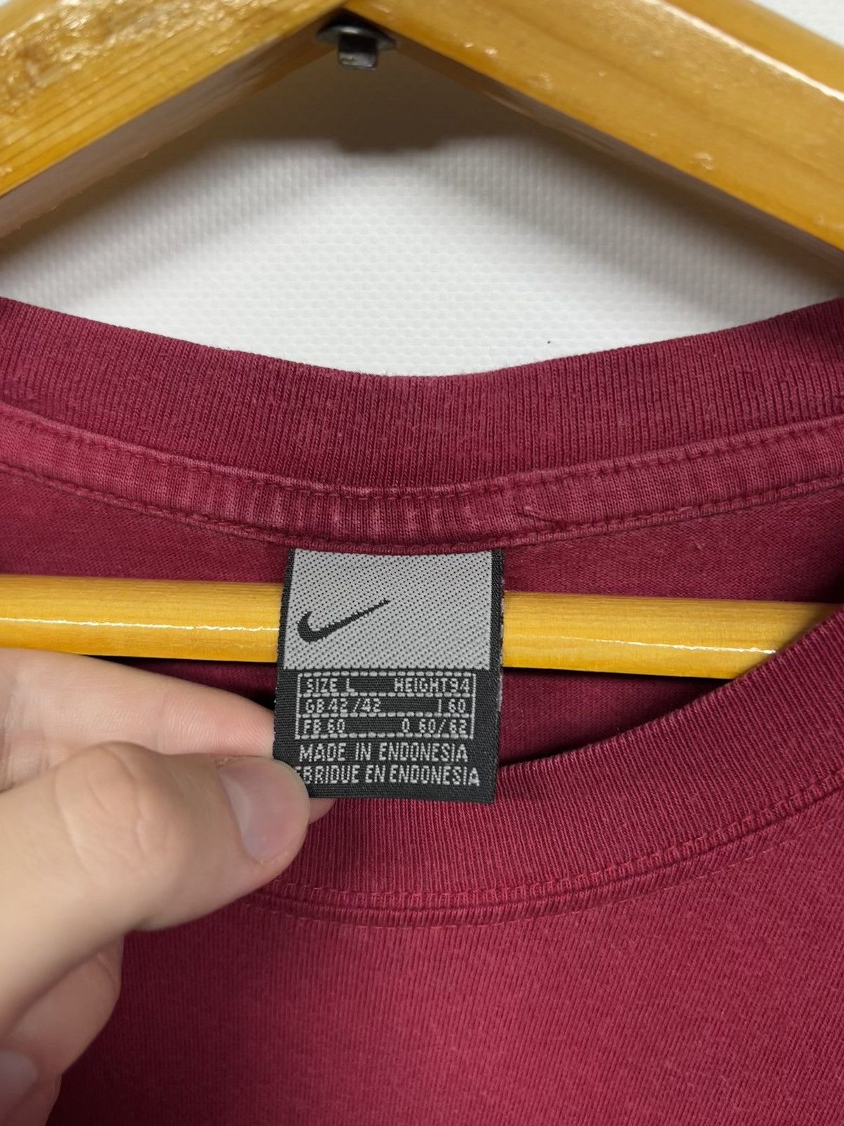 Nike ACG × Vintage Vintage Y2k Nike Acg ❤️ Center Logo T-Shirt 90’s Size US L / EU 52-54 / 3 - 8 Thumbnail