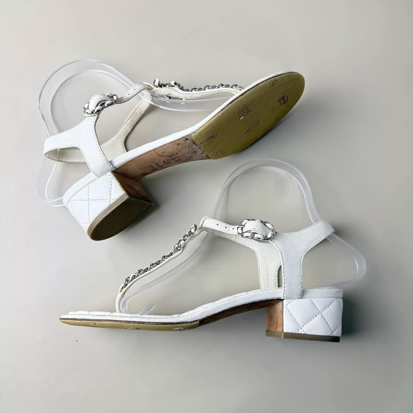 Chanel Chanel White CC Logo Litchi Leather Sandals EUR 37.5 95 New Size US 7 / IT 37 - 6 Thumbnail