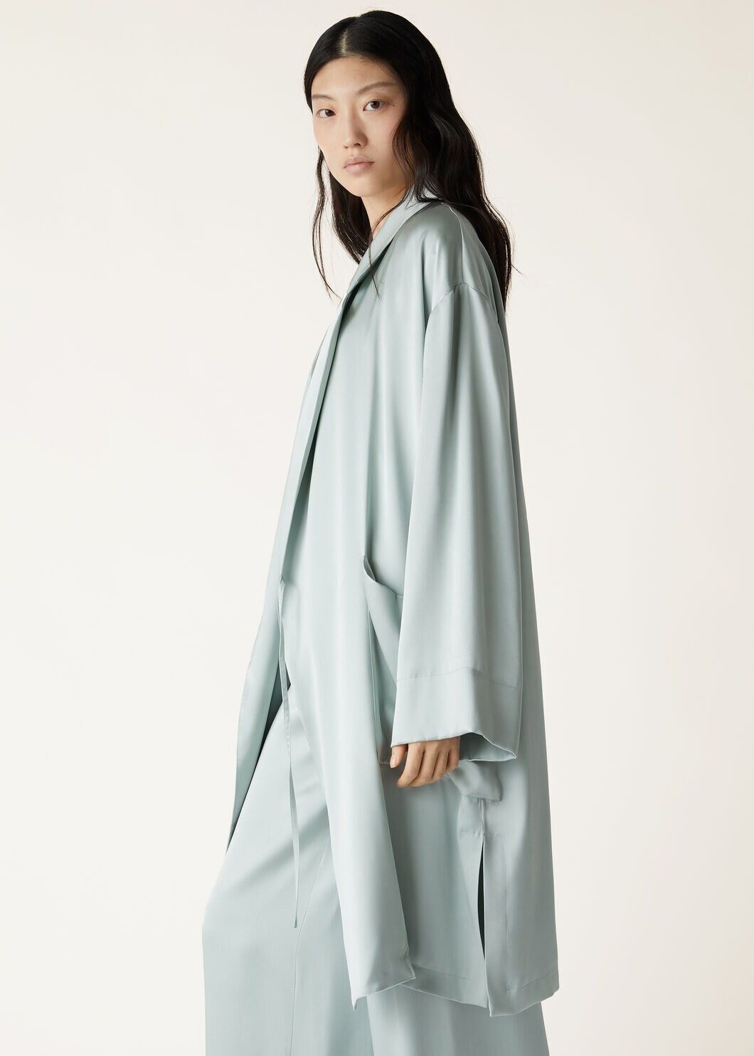 Loro Piana o1w1db10825 FAO3383 Tiziana Coat in Light Blue Size S / US 4 / IT 40 - 4 Thumbnail