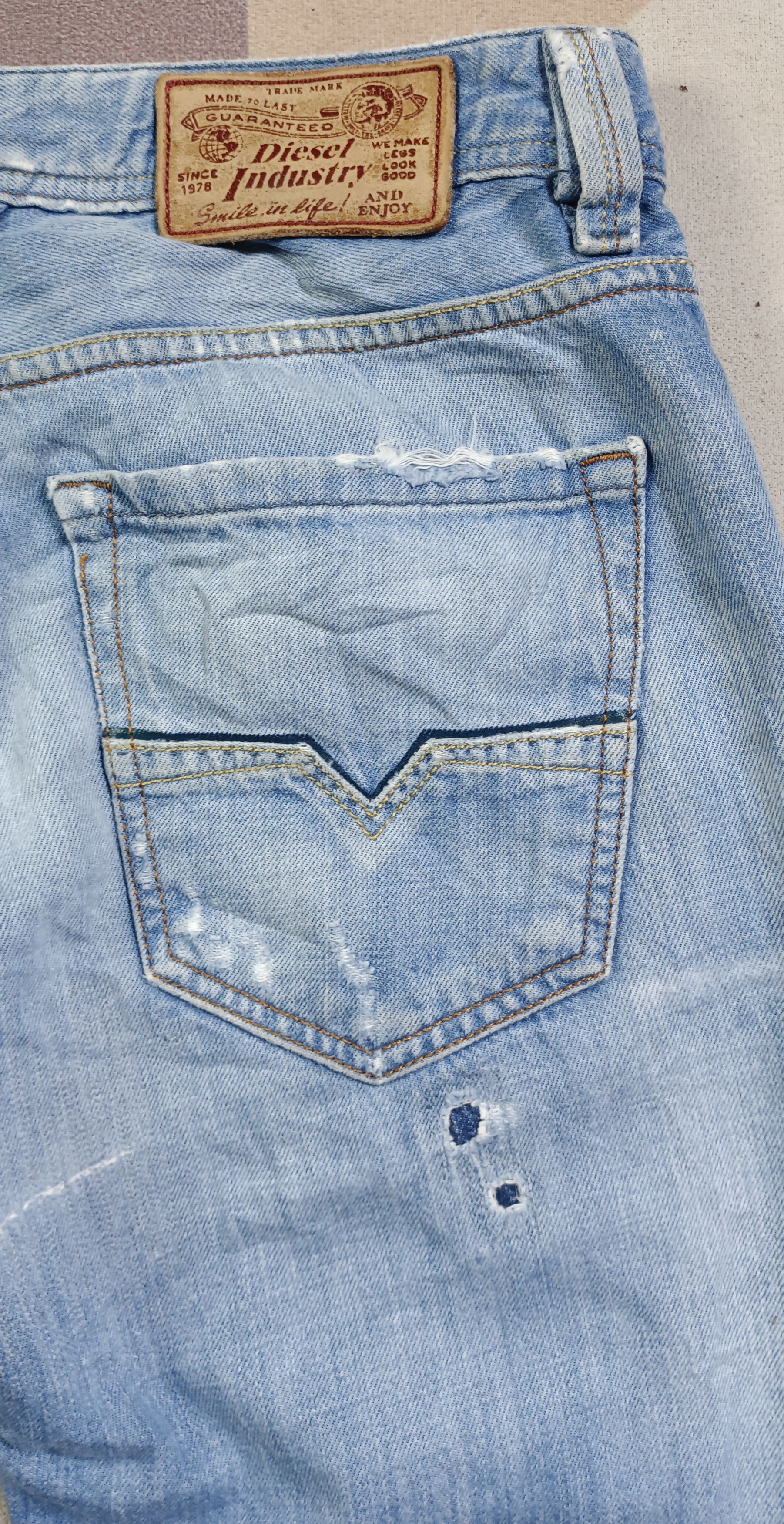 Diesel 🔥 Distressed Denim Diesel LARKEE straight cut Size US 32 / EU 48 - 13 Thumbnail