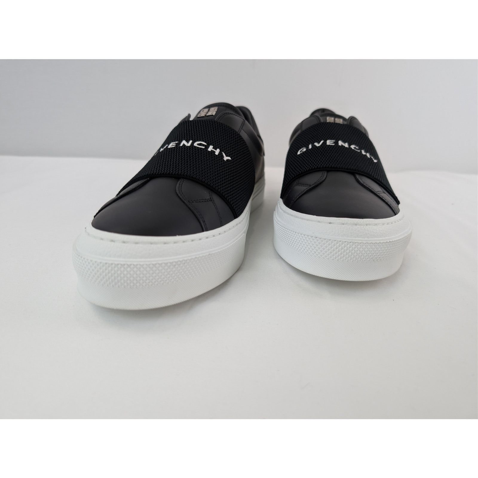 Givenchy o1rshd1 100% Calf Leather City Sport Sneakers in Black Size US 14 / EU 47 - 7 Thumbnail