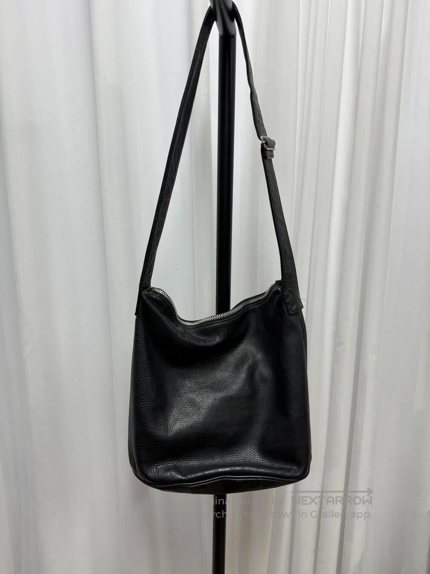 Yohji Yamamoto Yohji Yamamoto Black Leather Shoulder Bag. Size ONE SIZE - 4 Thumbnail