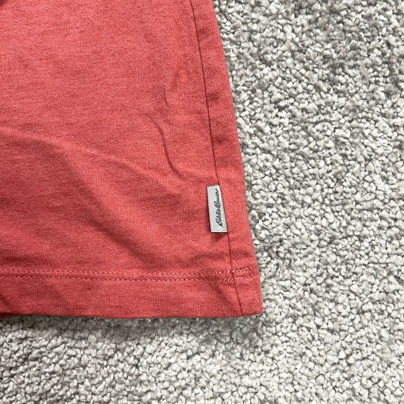 Eddie Bauer Eddie Bauer Women's Long Sleeve V-Neck T-Shirt Small Red Casual Cotton Basic 90s Style Size S / US 4 / IT 40 - 2 Thumbnail