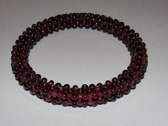 Designer Great Red Garnet Beaded Bangle Bracelet Size ONE SIZE - 2 Thumbnail