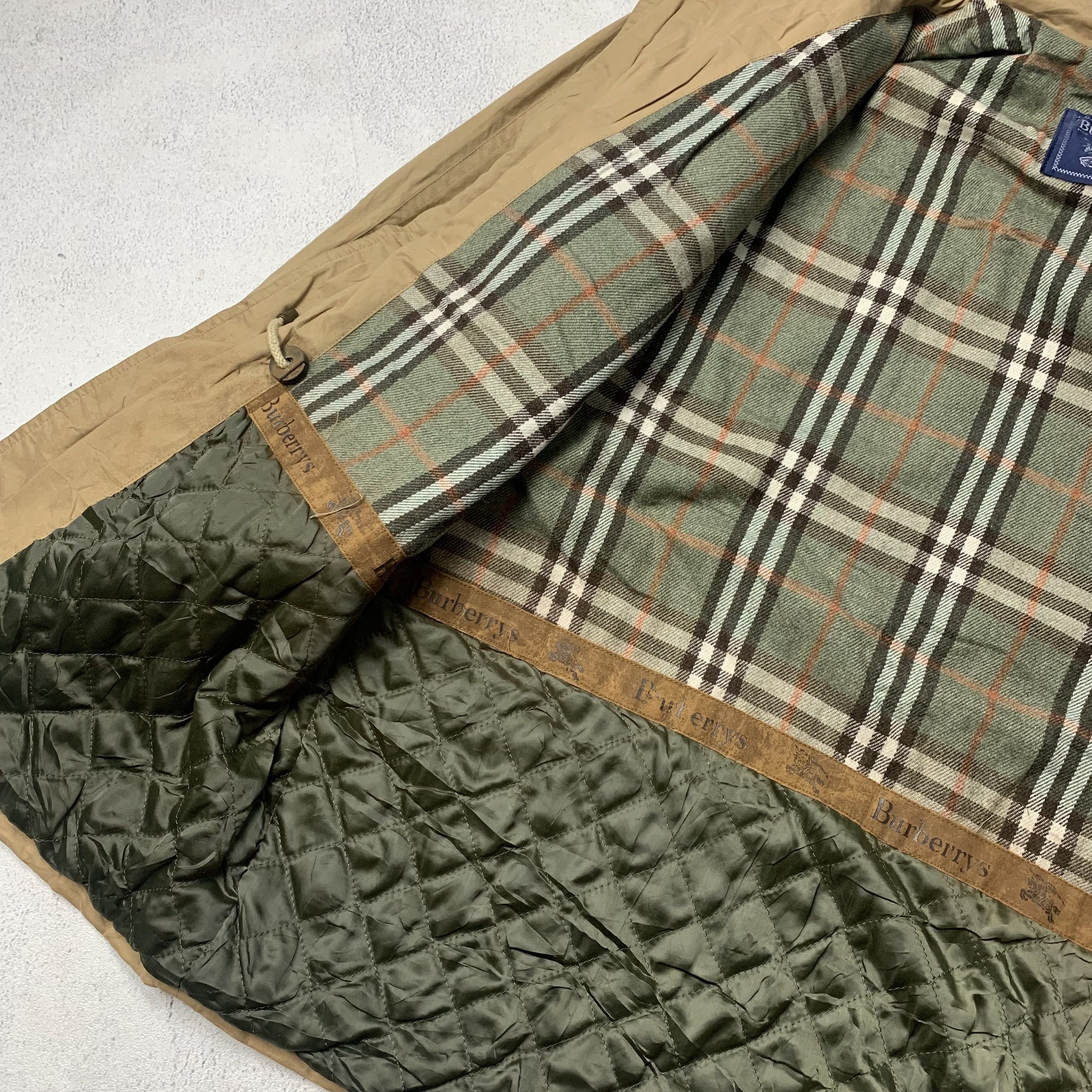 Burberry Vintage Burberry Coat Jacket Size US M / EU 48-50 / 2 - 11 Thumbnail
