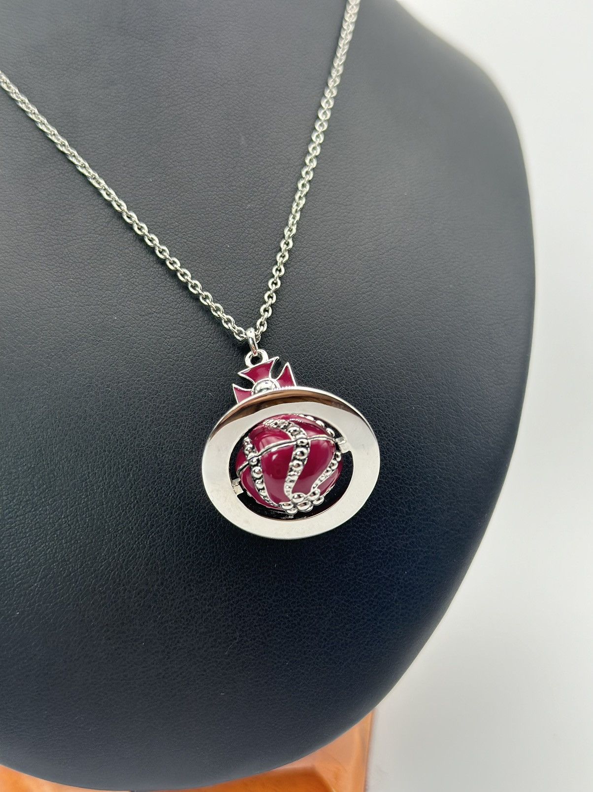 Vivienne Westwood Vintage Vivienne Westwood Rare pendant Size ONE SIZE - 3 Thumbnail