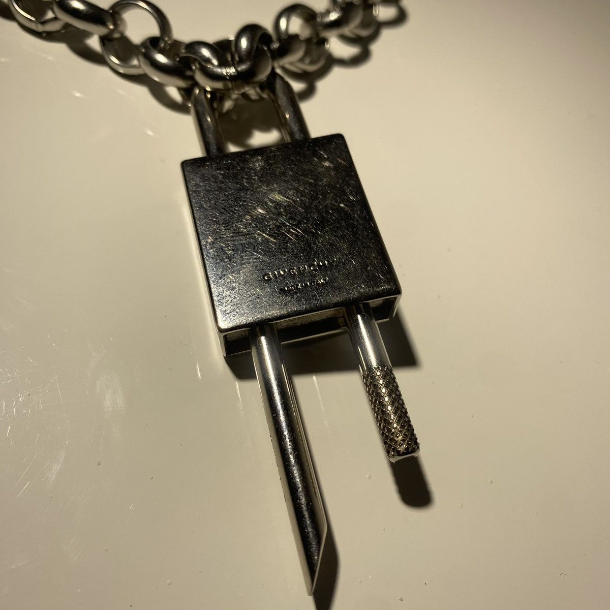 Givenchy Givenchy X MMW FW21 Large Padlock Necklace Chain Size ONE SIZE - 9 Thumbnail