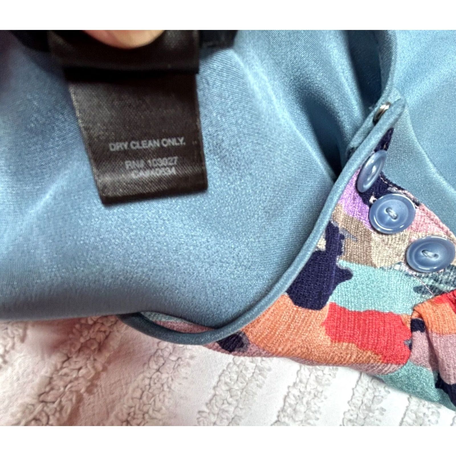 Marc Jacobs Marc by Marc Jacobs Multicolor Camouflage Puff Sleeve Top Shoulder Button Size 4 Womens Shirt Size S / US 4 / IT 40 - 5 Thumbnail
