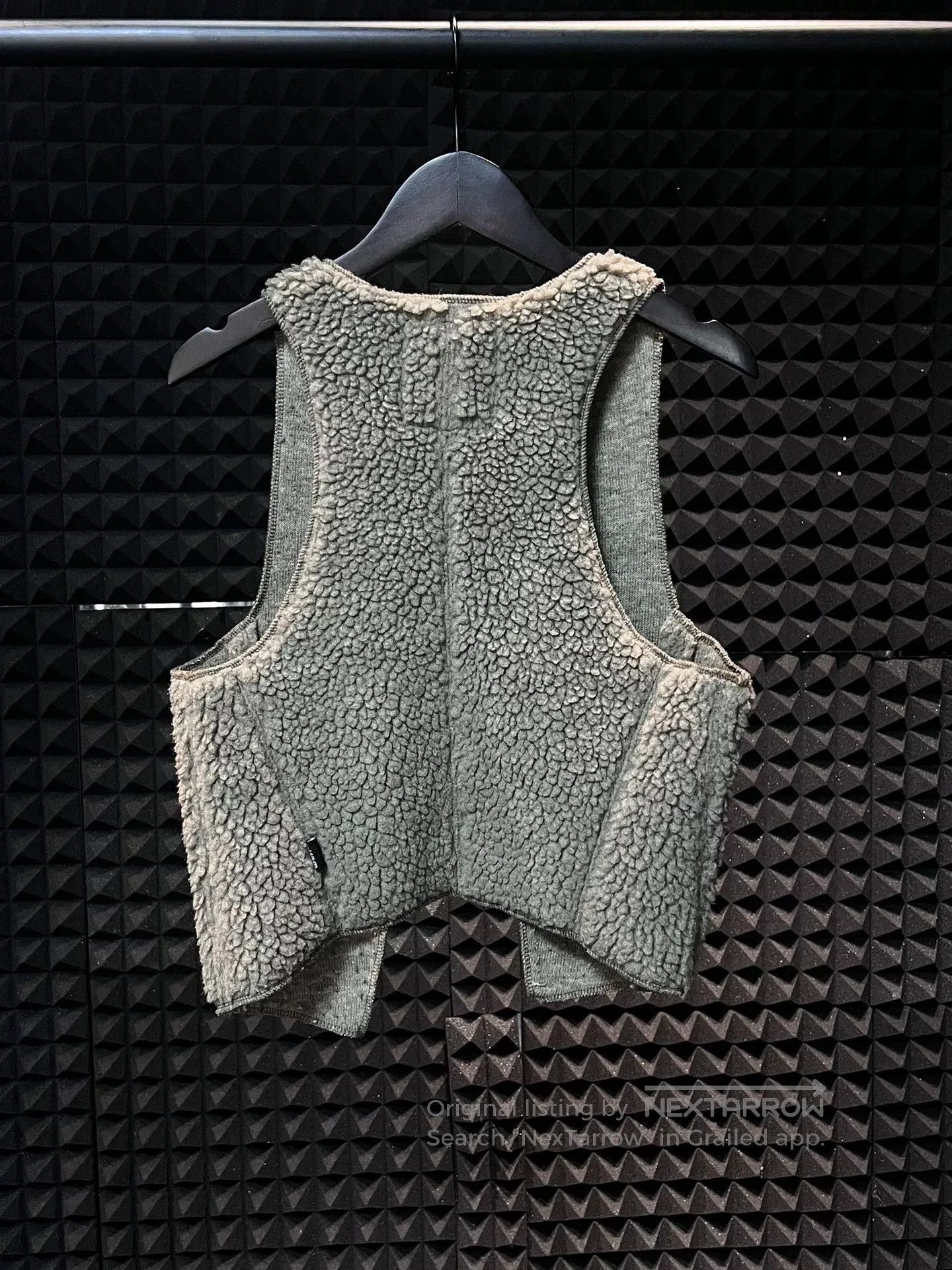 Le Grande Bleu (L.G.B.) military green lamb fleece vest. Size M / US 6-8 / IT 42-44 - 6 Thumbnail