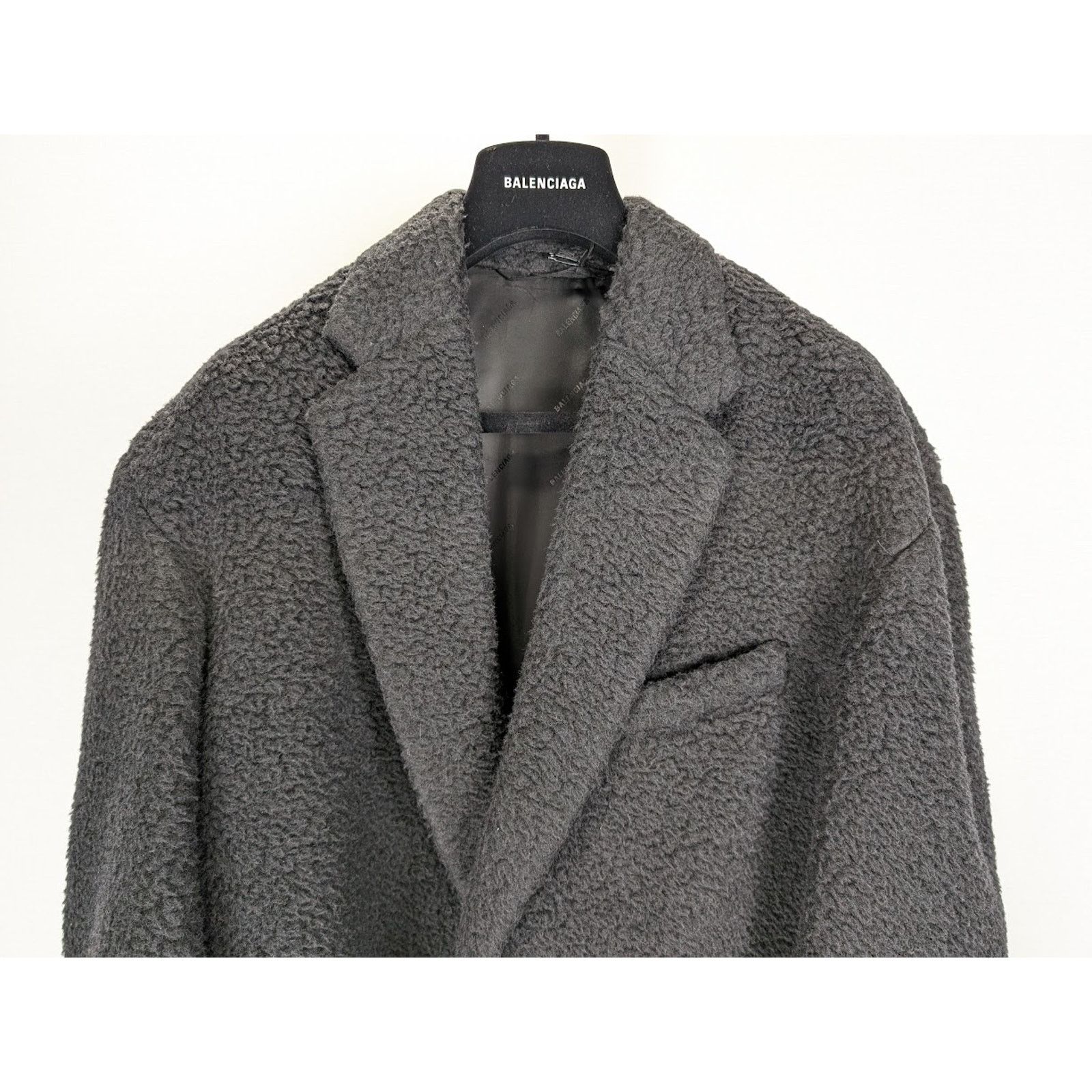 Balenciaga o1rshd1 Boxy Coat Fur in Black Size US XS / EU 42 / 0 - 7 Thumbnail