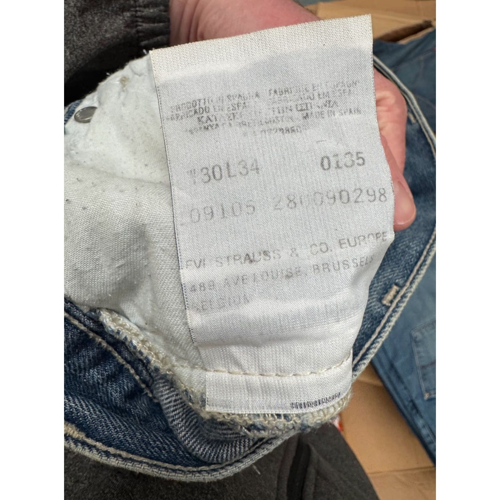 Levi's VINTAGE Levi’s Engineered Jeans - Levi Strauss Twisted - W30 L34 - Blue - 90s Buckleback - 5-Pocket Denim - Medium Wash - Men - Regular - Jeans Size US 30 / EU 46 - 4 Thumbnail