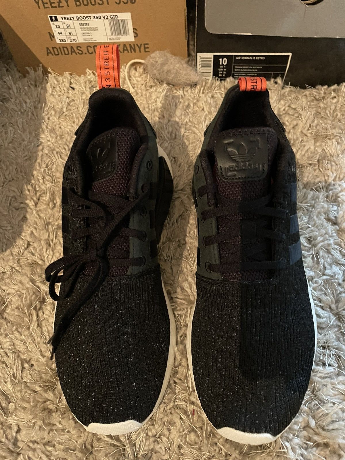 Adidas Adidas_R2 Black Size US 11 / EU 44 - 5 Thumbnail