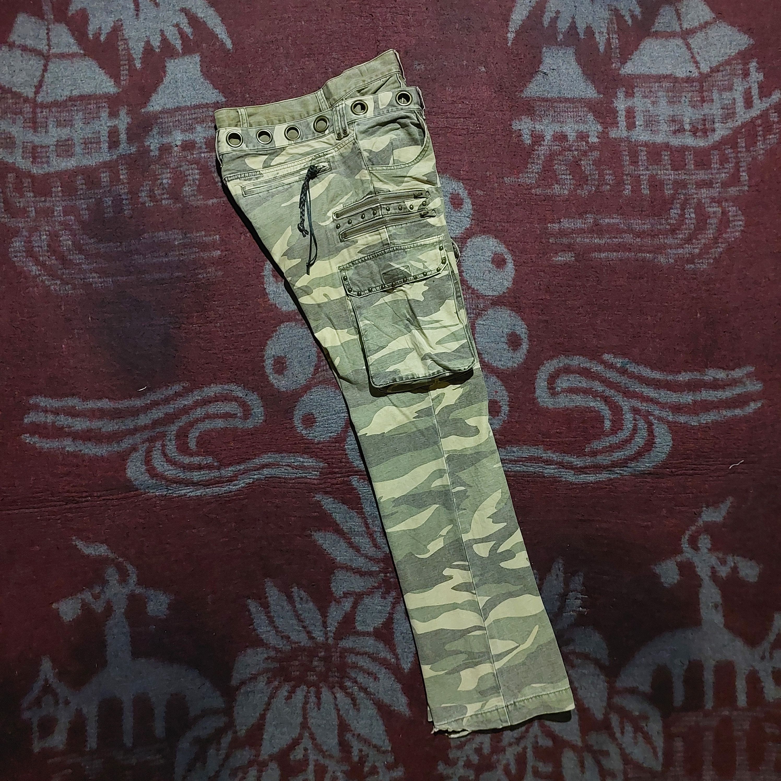 In The Attic 🔥rare In the attic camo double waist flare cargo pants Size US 32 / EU 48 - 7 Thumbnail