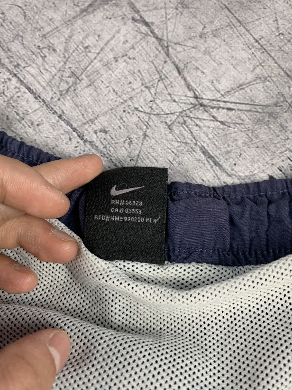 Nike Iconic Vintage Nike Big Logo Swim Shorts Faded Y2K Size XXL Size US 38 / EU 54 - 5 Thumbnail