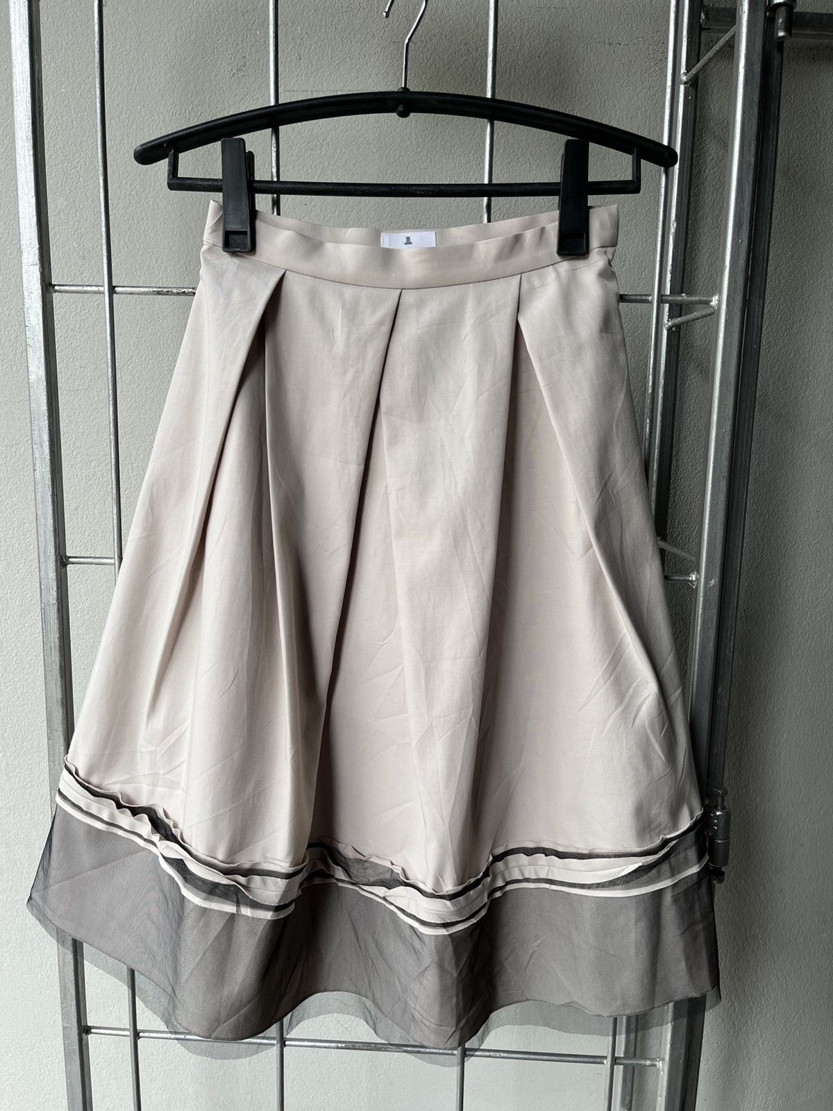 Lanvin grey skirt.