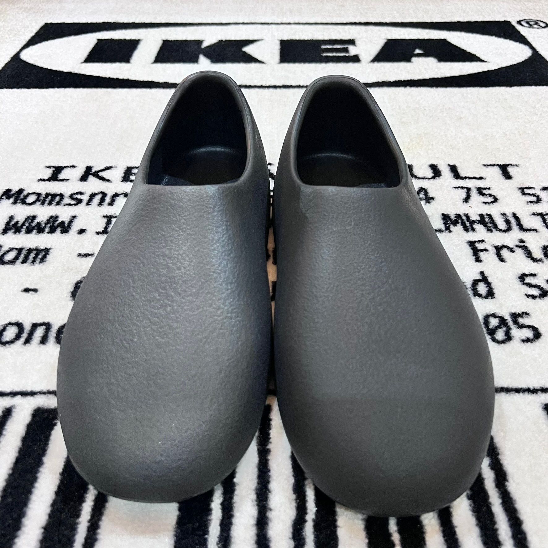 Yeezy Yeezy Rubber Slip On Shoes - Black Size 10us. Size US 10 / EU 43 - 2 Thumbnail